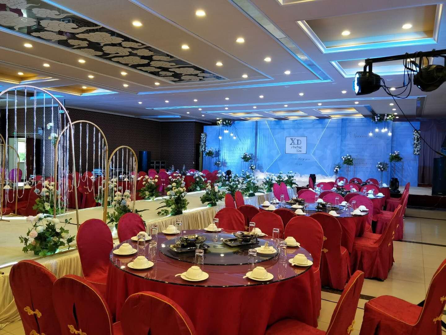 2020属于年轻人的清新蓝色婚礼