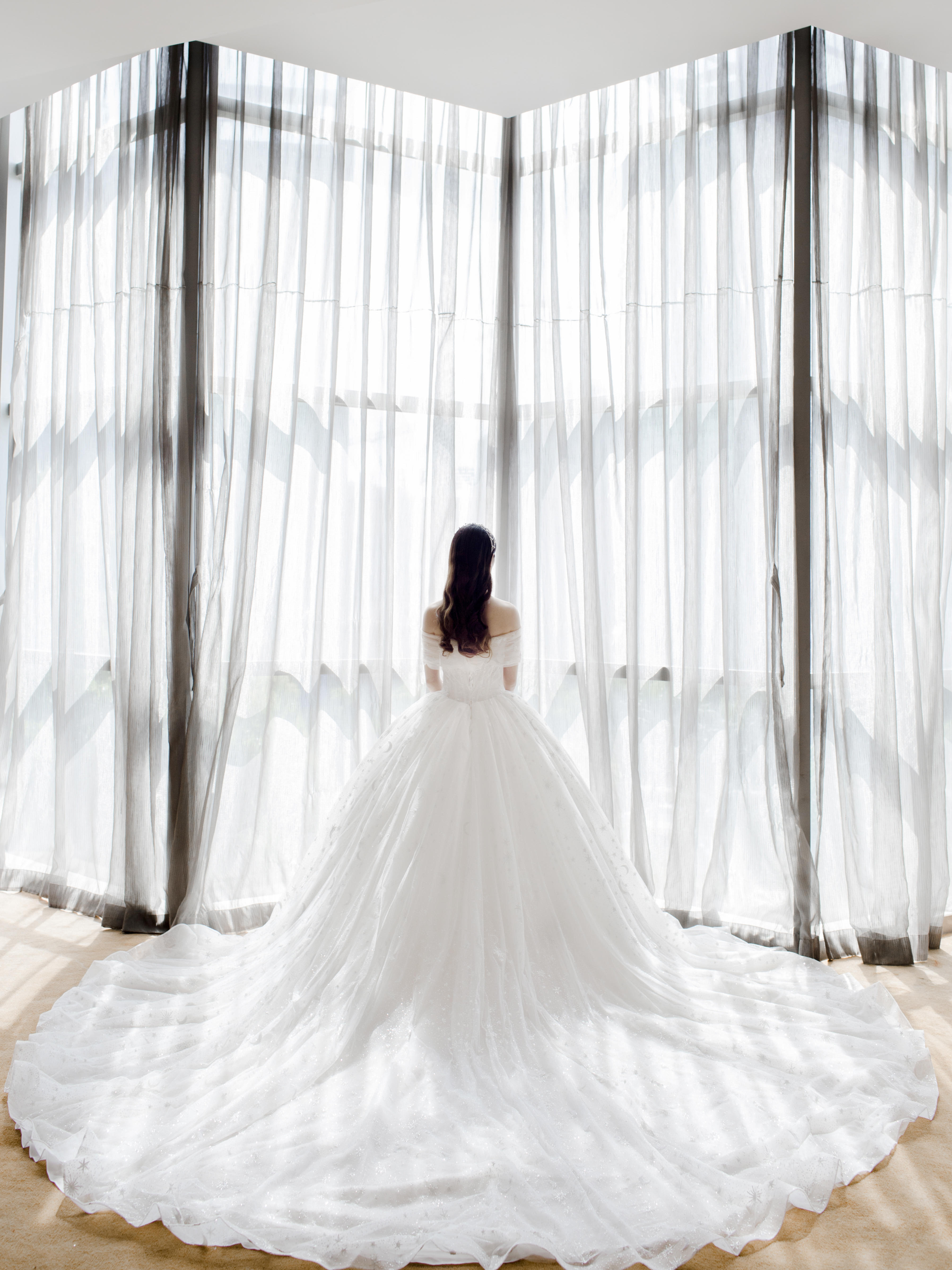 苏拉奢选3件套【豪华超大拖尾＋重工中式＋敬酒服】