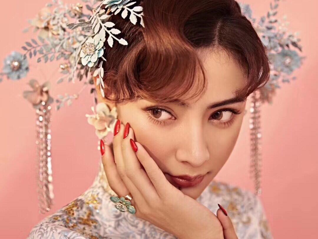 【超值组合】婚纱秀禾礼服7件组合+3组妆面造型