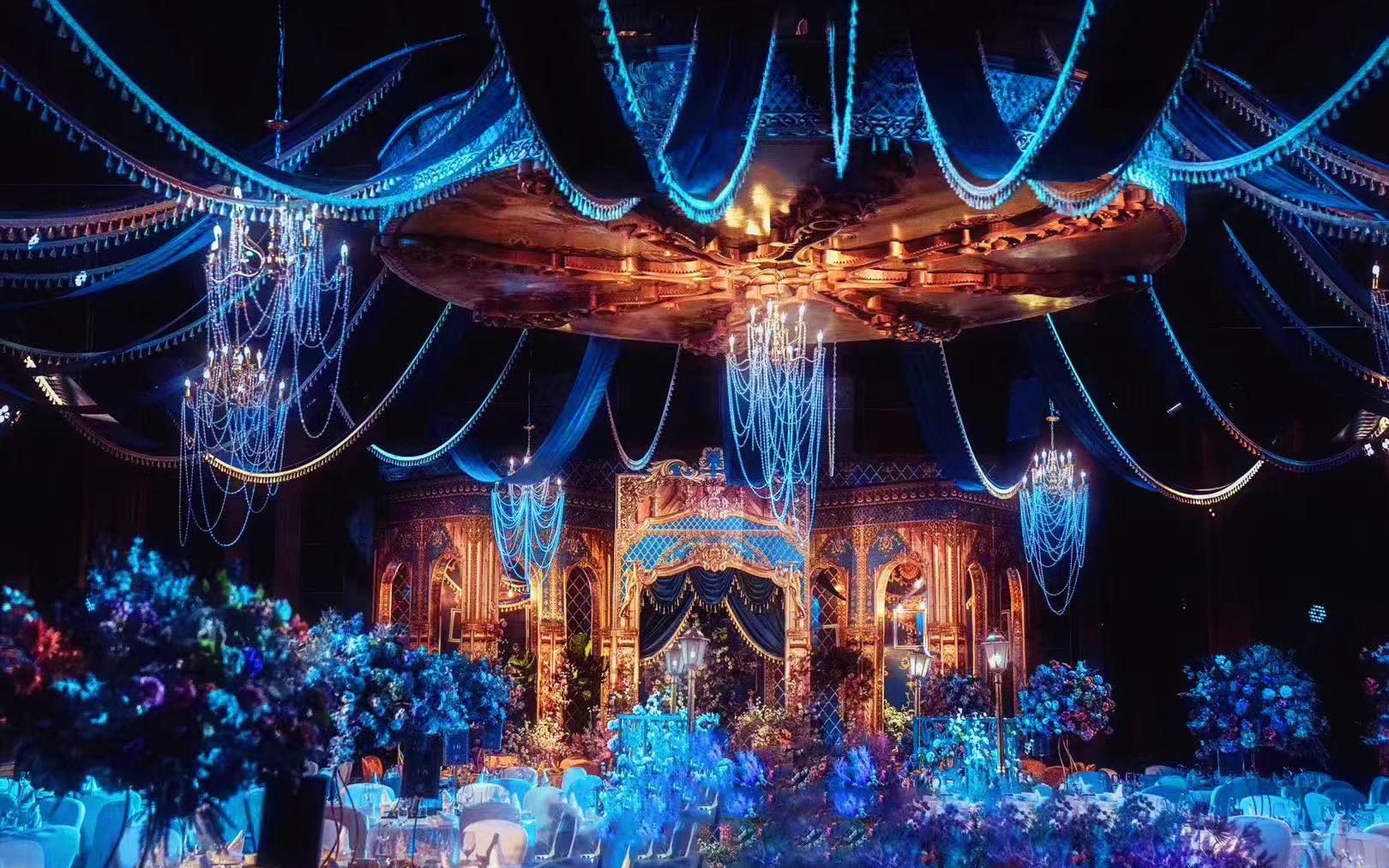 含四大金刚·蓝金欧式奢华重金打造