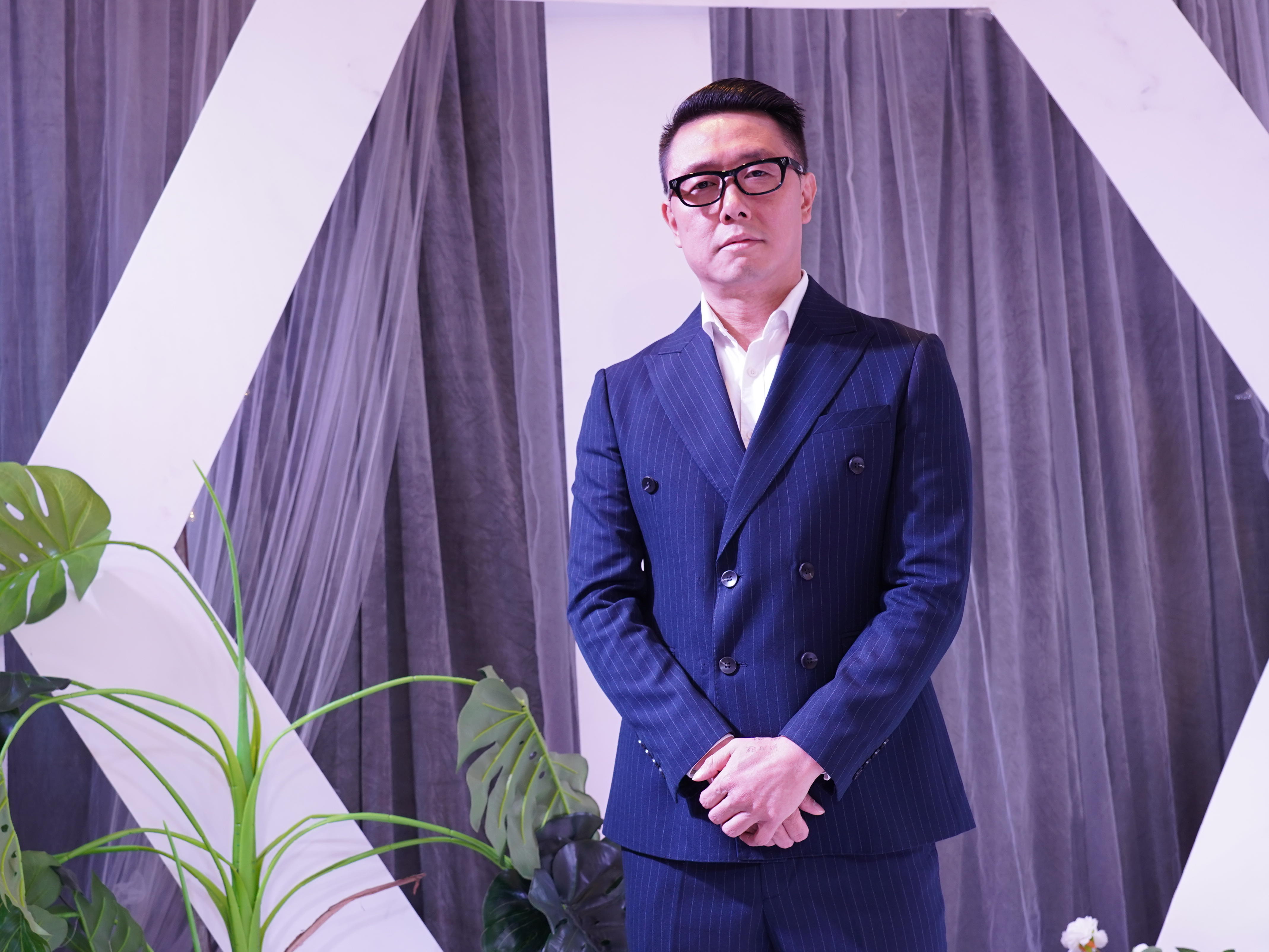 学院派司仪 简约轻松风格 为你量身定制