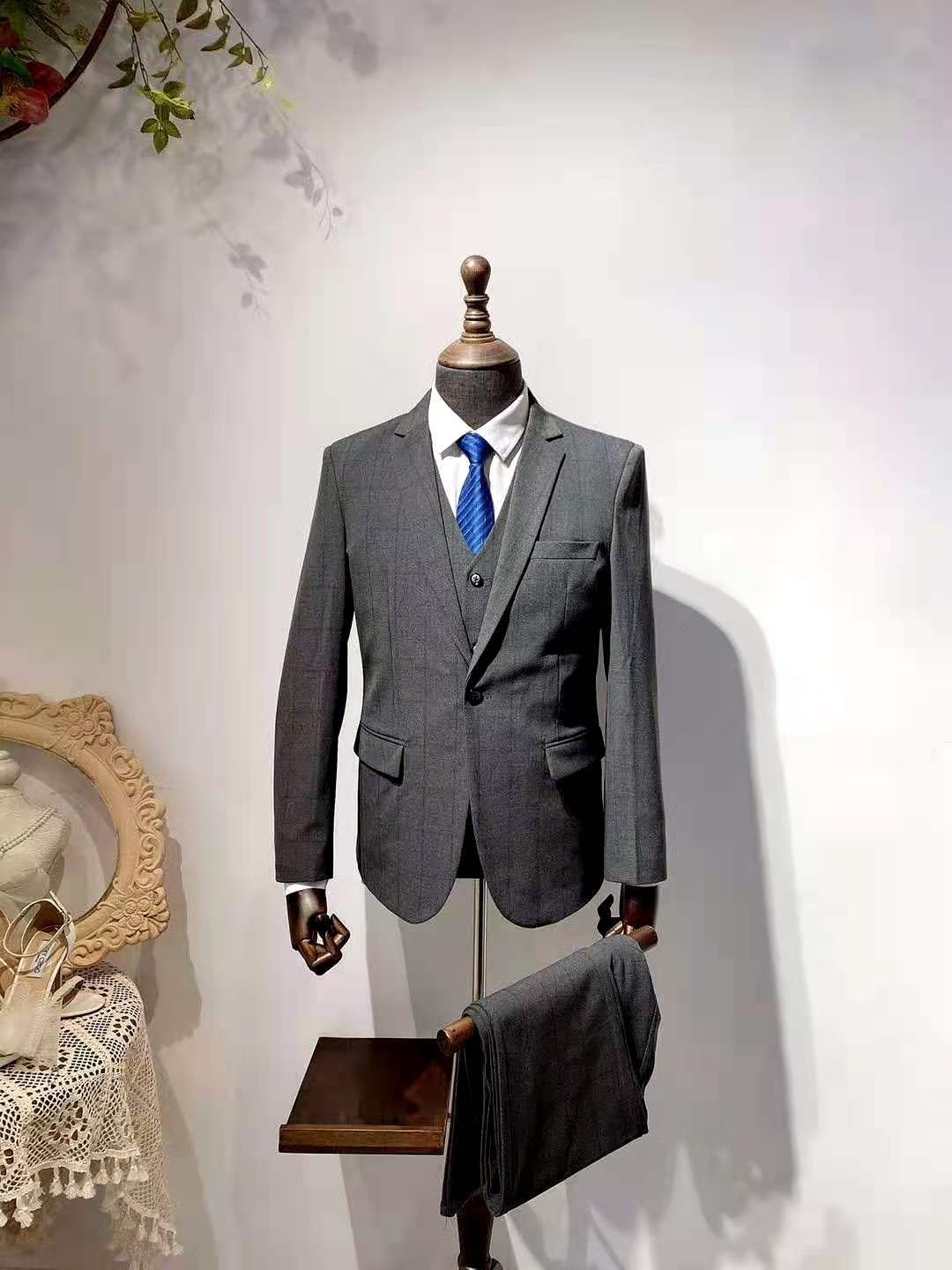 品牌高级男士西服套装租赁