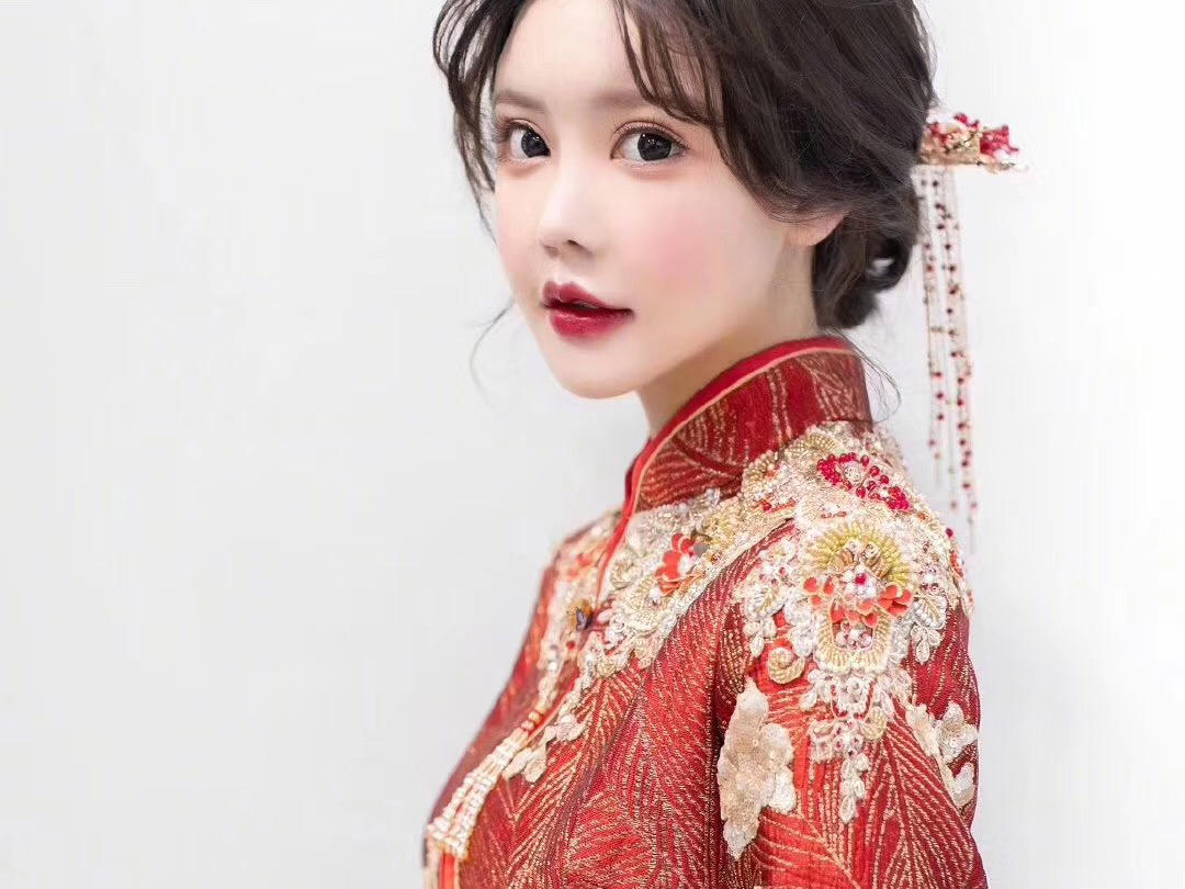 【超值套餐】出门秀禾服+敬酒礼服