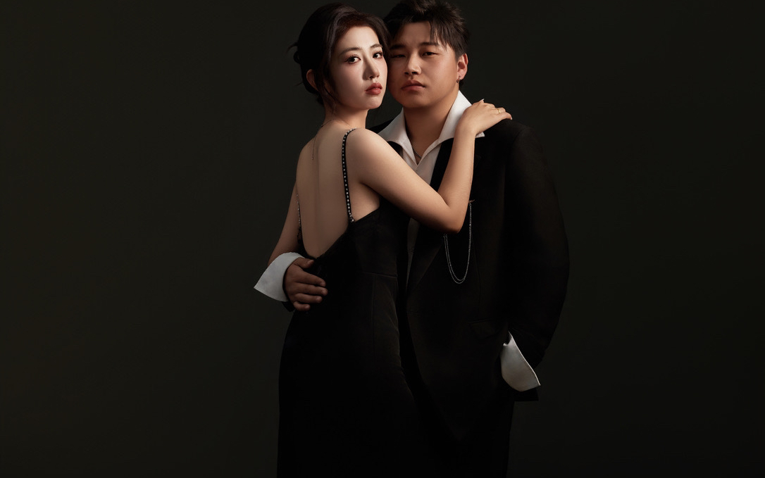 早就想好一定要拍一套黑色的 果然拍出来非常绝 