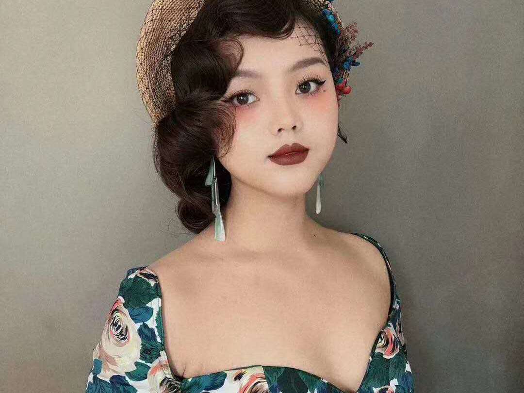 三亚大型微商会议晚宴化妆原价150元