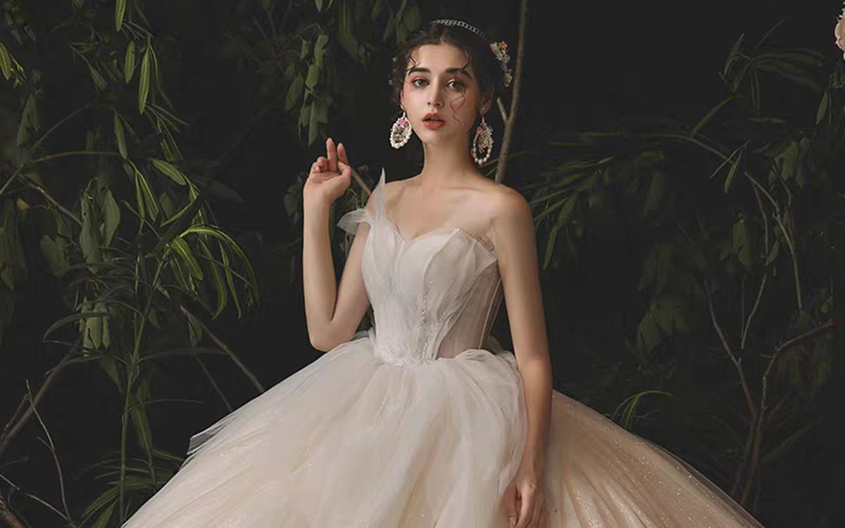 维多利亚——精选一字肩婚纱