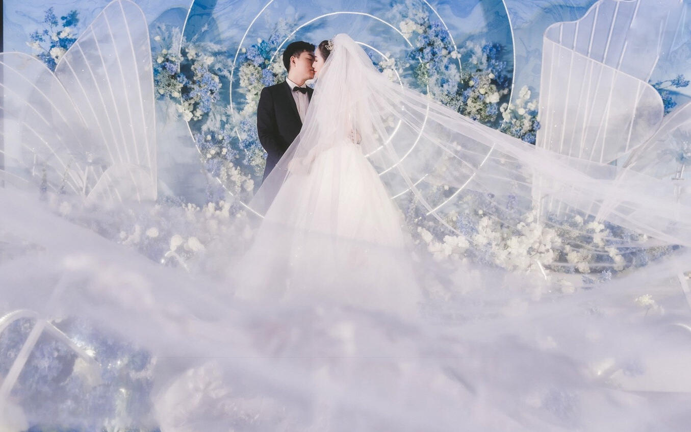 花儿新娘工作室婚礼跟妆篇