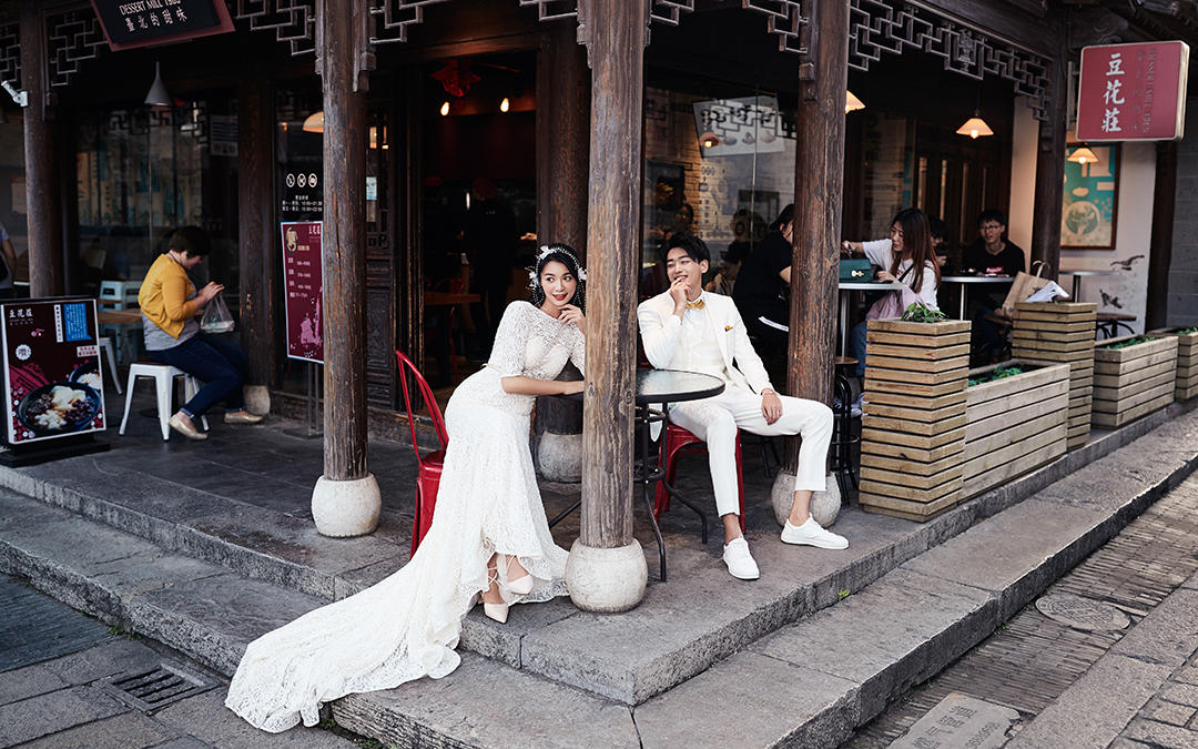 恋爱中的城市,让空气里都弥漫浓浓的甜蜜香气