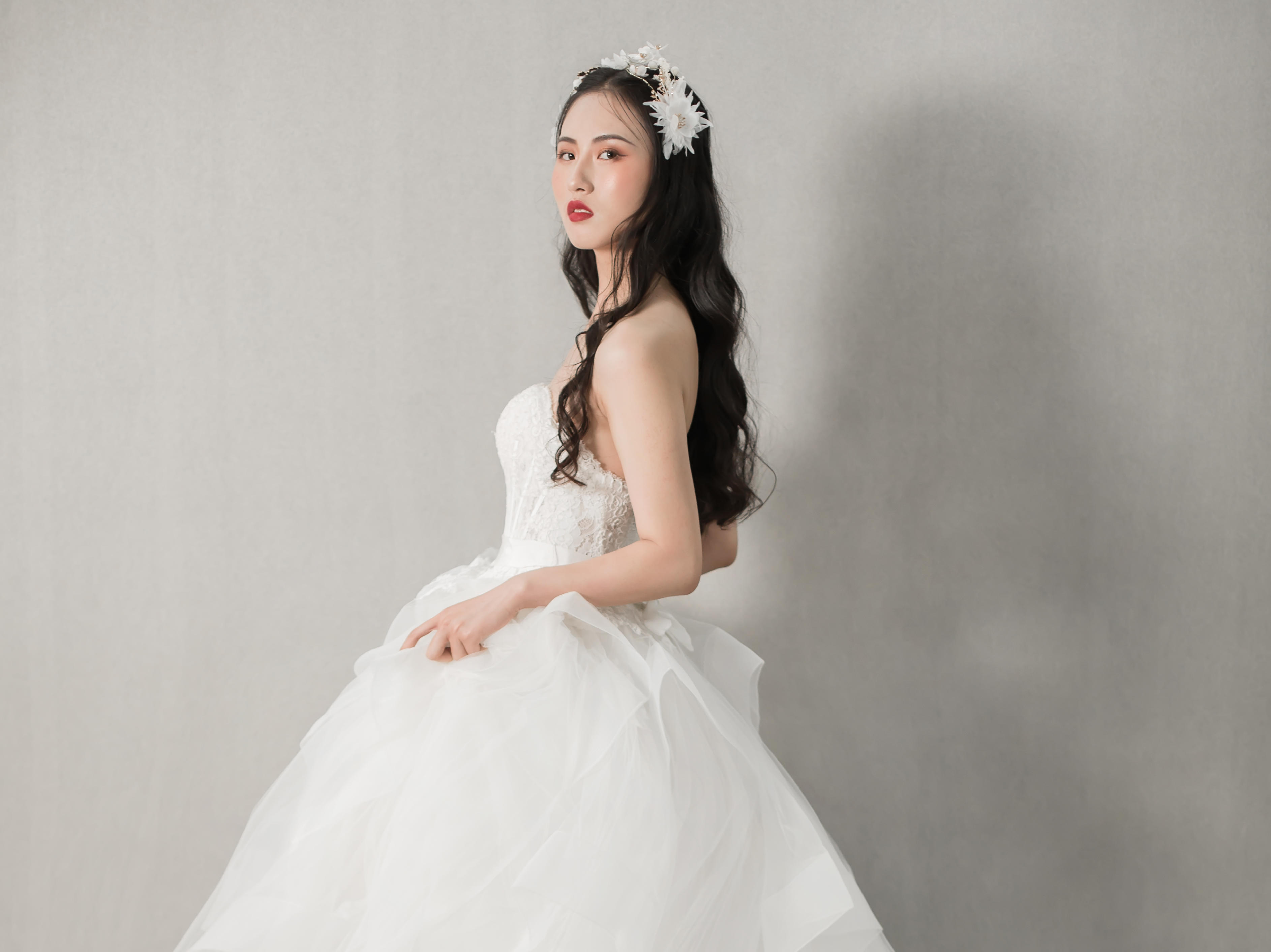 *奢华尊享*手绣嫁衣 国际婚纱 套系+总监化妆