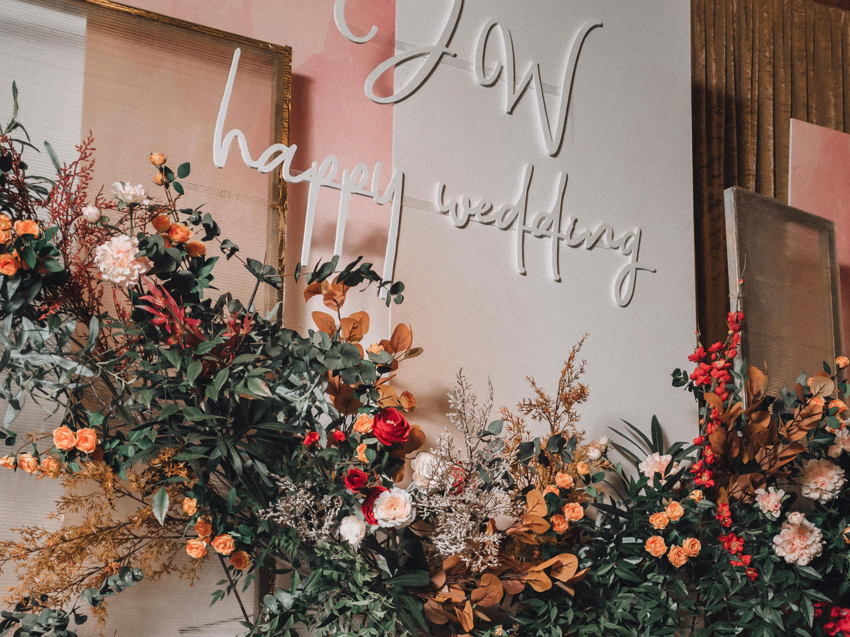 【爱町婚礼】19年流行色珊瑚粉花艺时尚婚礼套餐