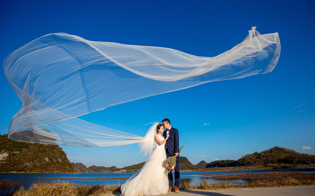 【送全新ST婚紗】【送全新賀伯帝西服】【送夜景】