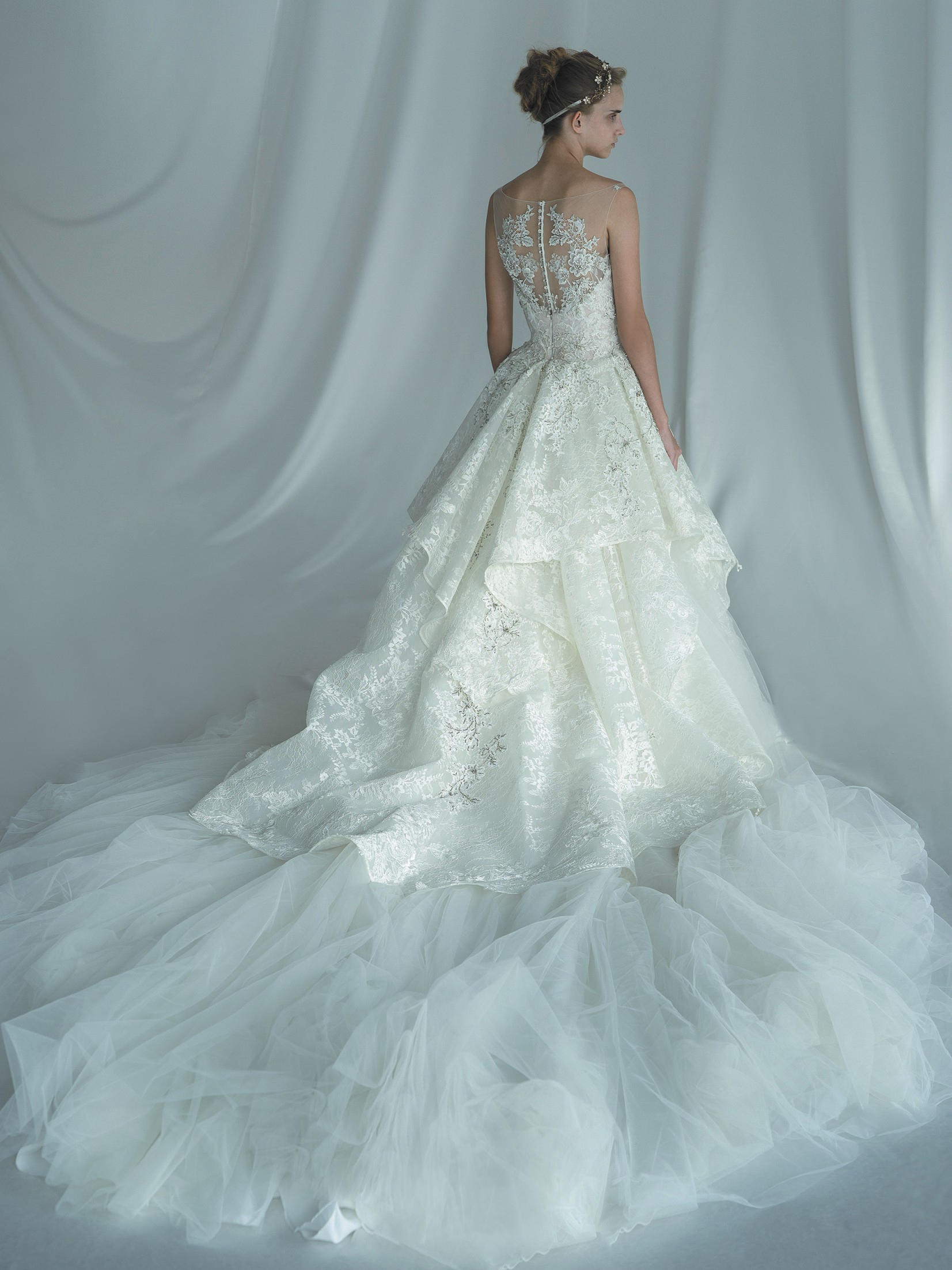 明星同款 婚纱礼服 3件套免费升级5件套