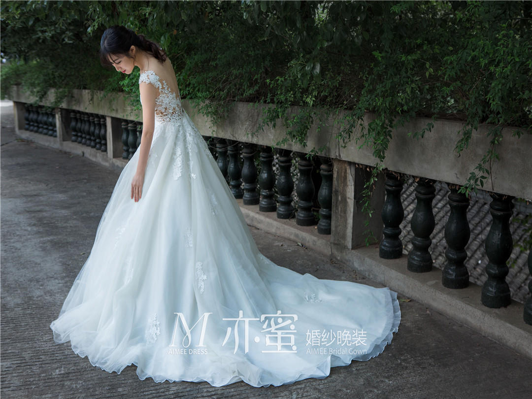 亦蜜*品牌臻选*婚纱五件套