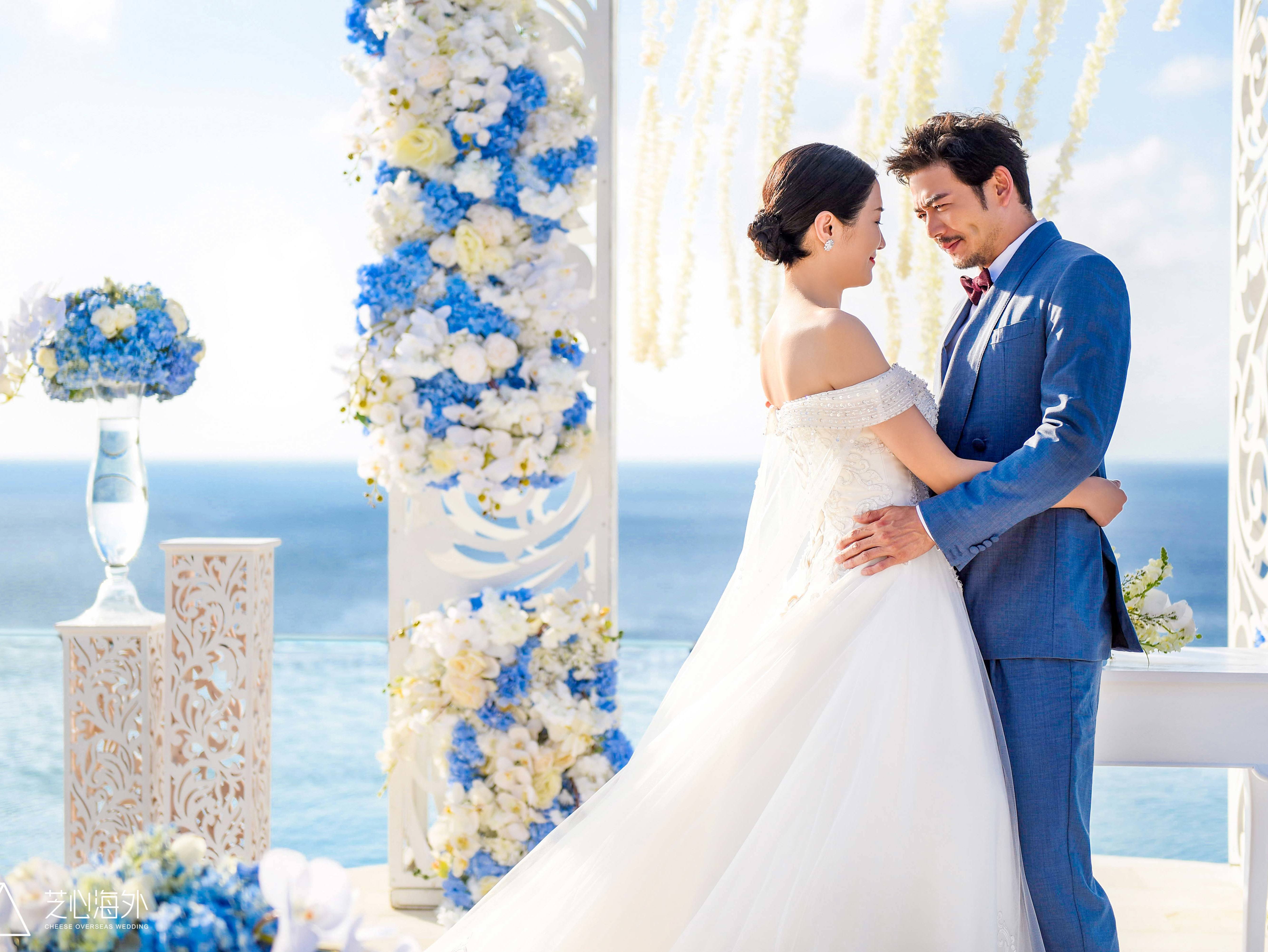 「明星同款」巴厘岛水台婚礼 一价全包