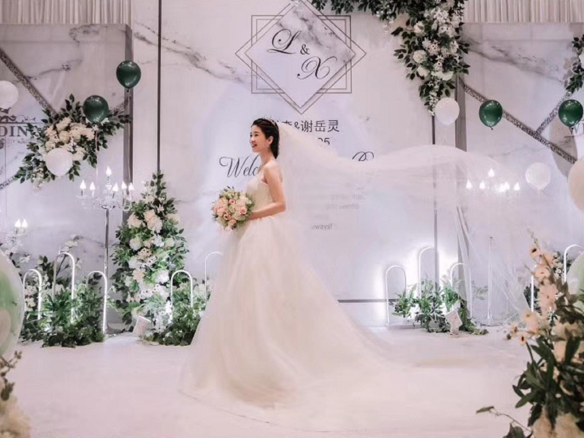 【限量折扣】专业婚礼跟妆师全天跟妆+出门