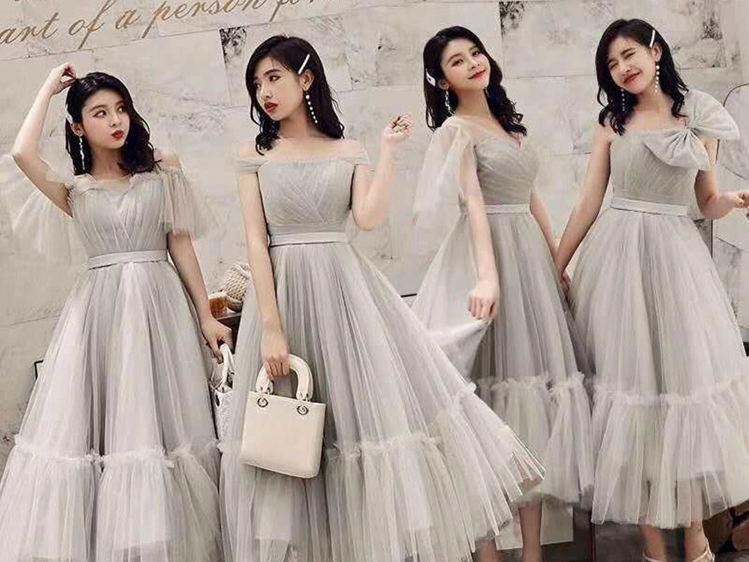 薇拉婚纱定制 精美伴娘服三件100元