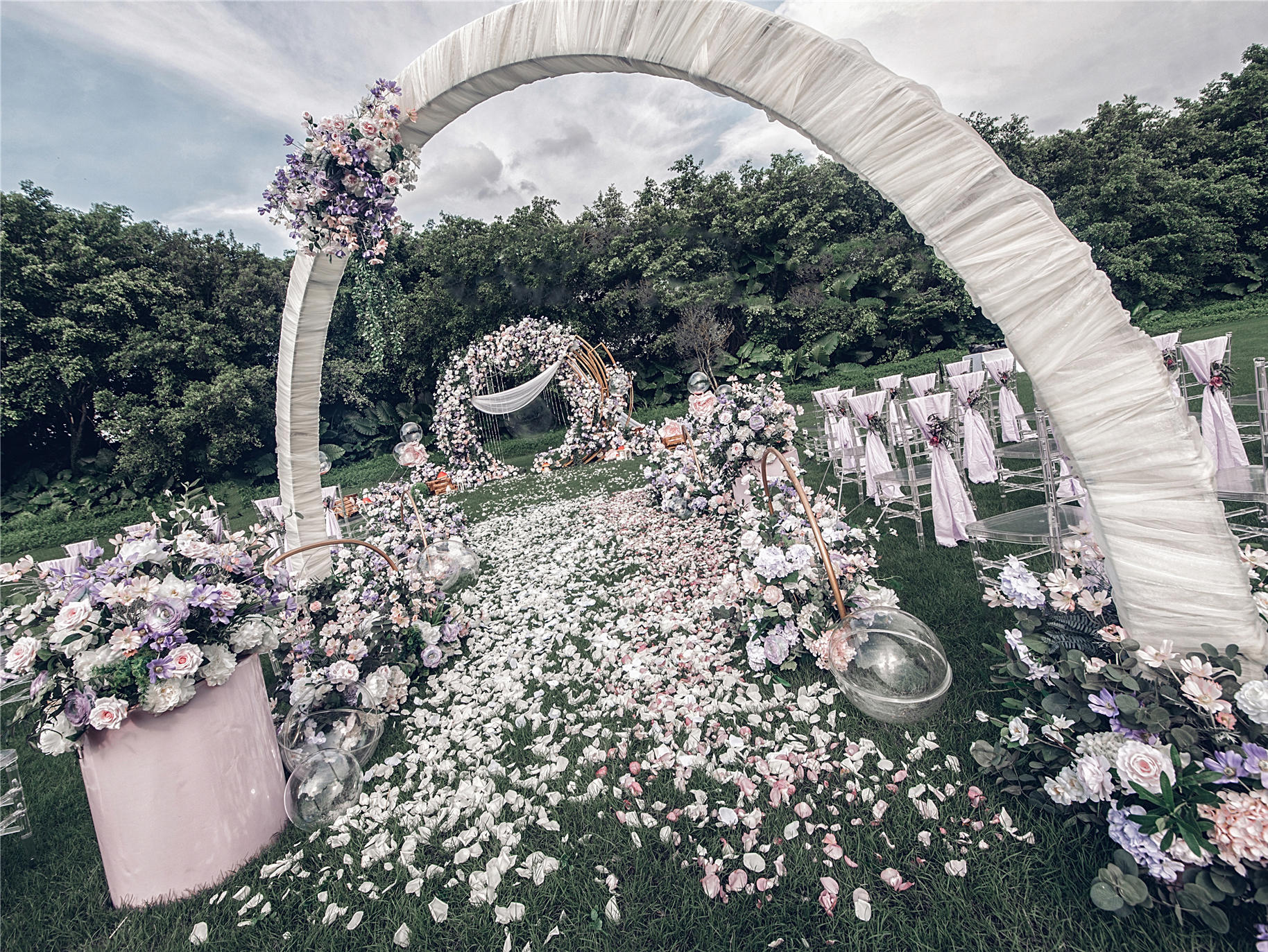 【户外】最爱户外婚礼，含布置+四大金刚