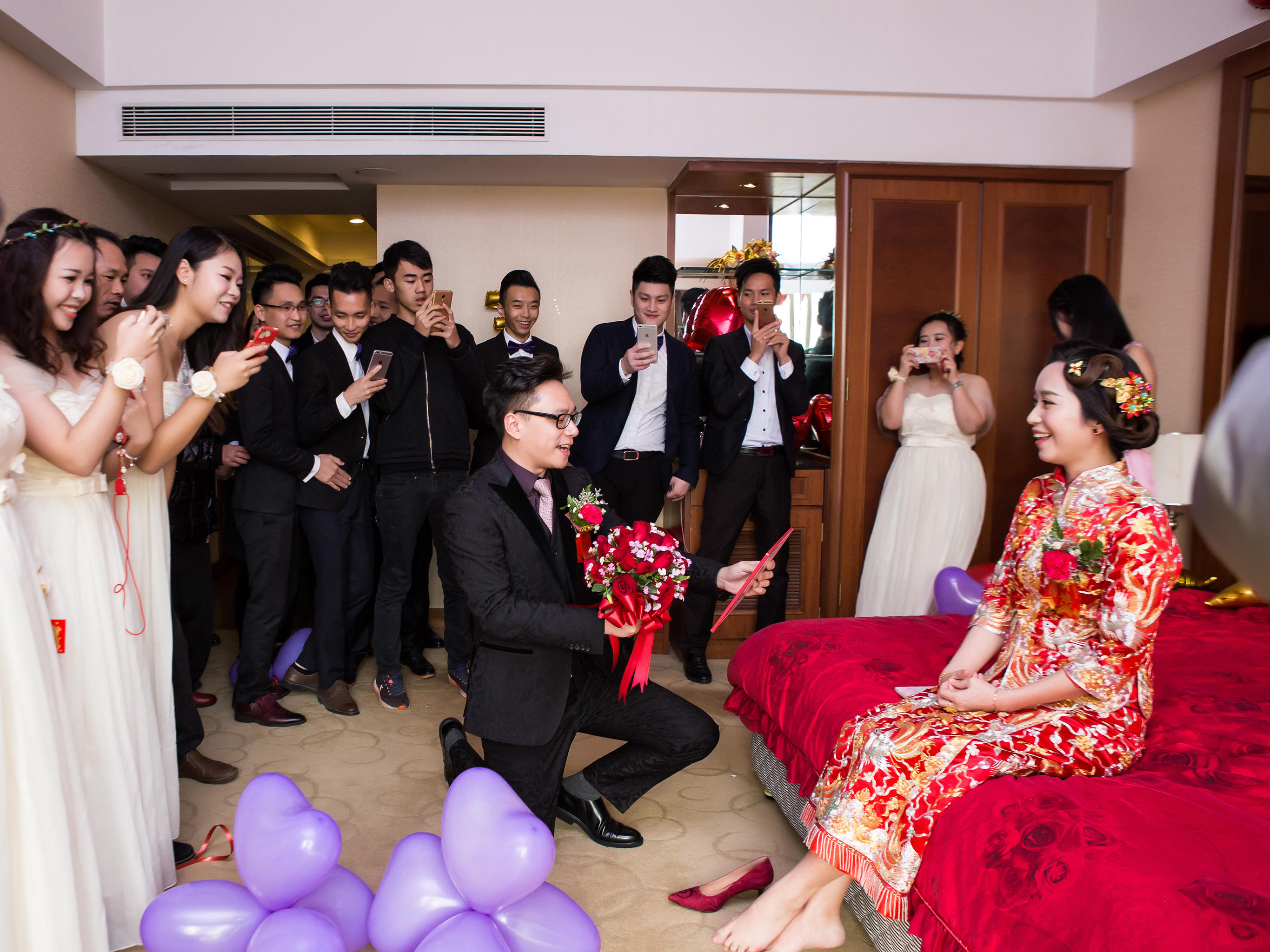 【热卖推荐】高端首席婚礼跟妆+1录全过程+1摄 