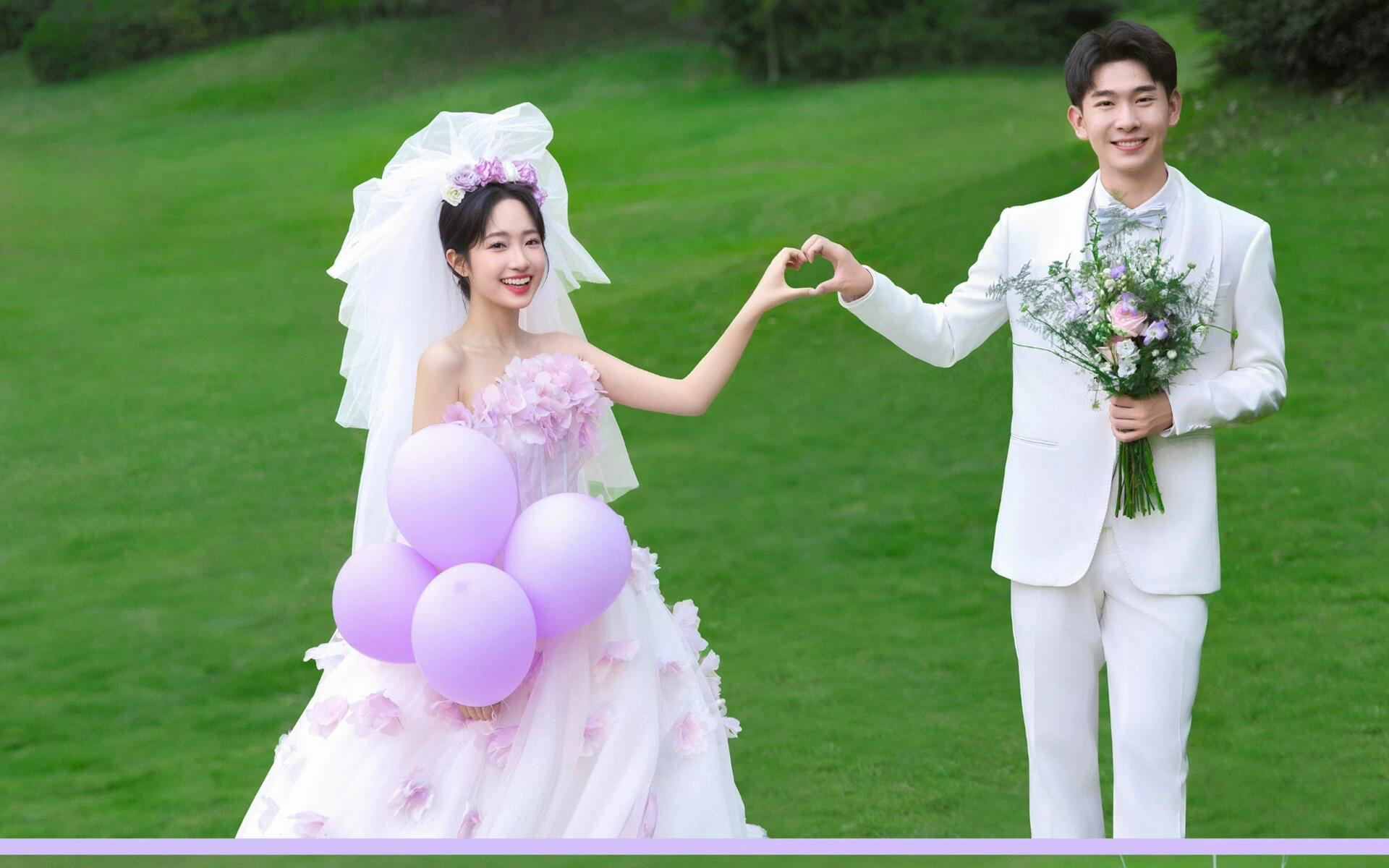 绝绝紫💜美到犯规的紫霞仙子草坪婚纱照❕