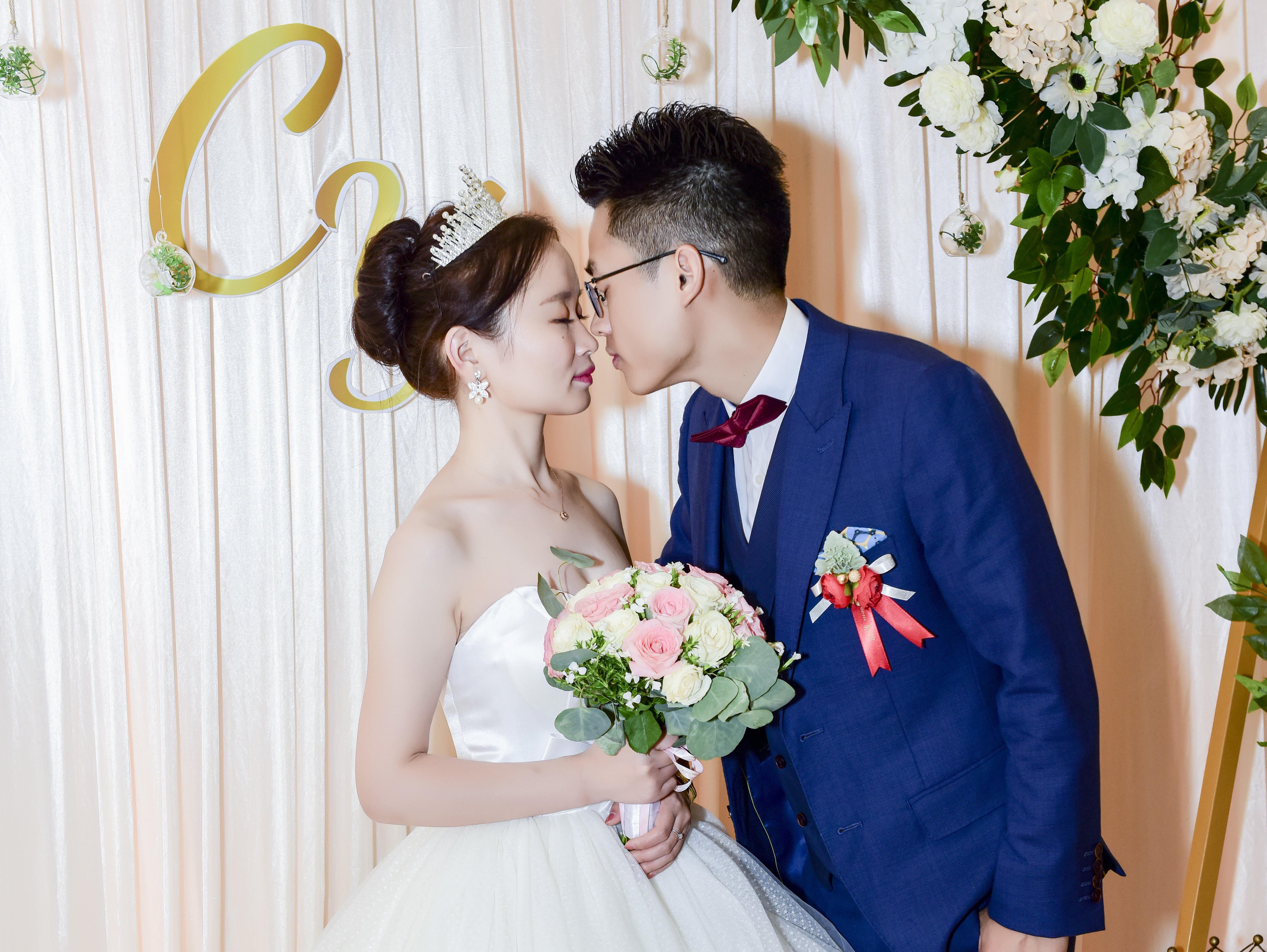 温馨浪漫唯美香槟色主题婚礼