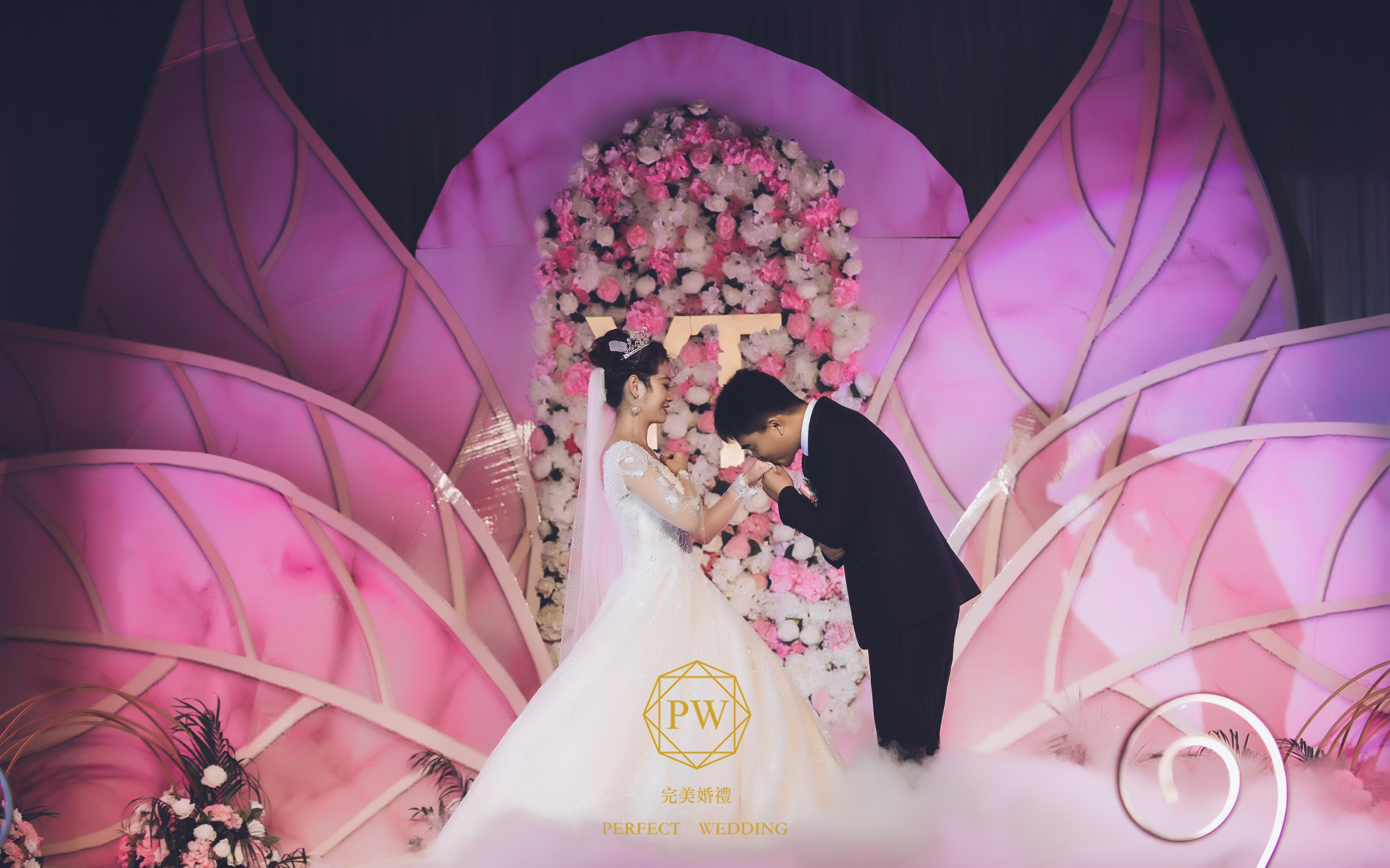 完美主意婚礼策划-粉色梦幻风婚礼
