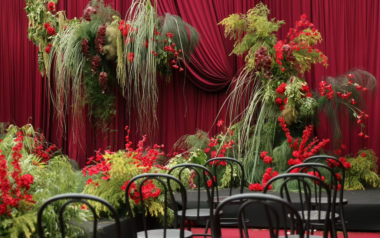 酒紅色戶外挑高系婚禮