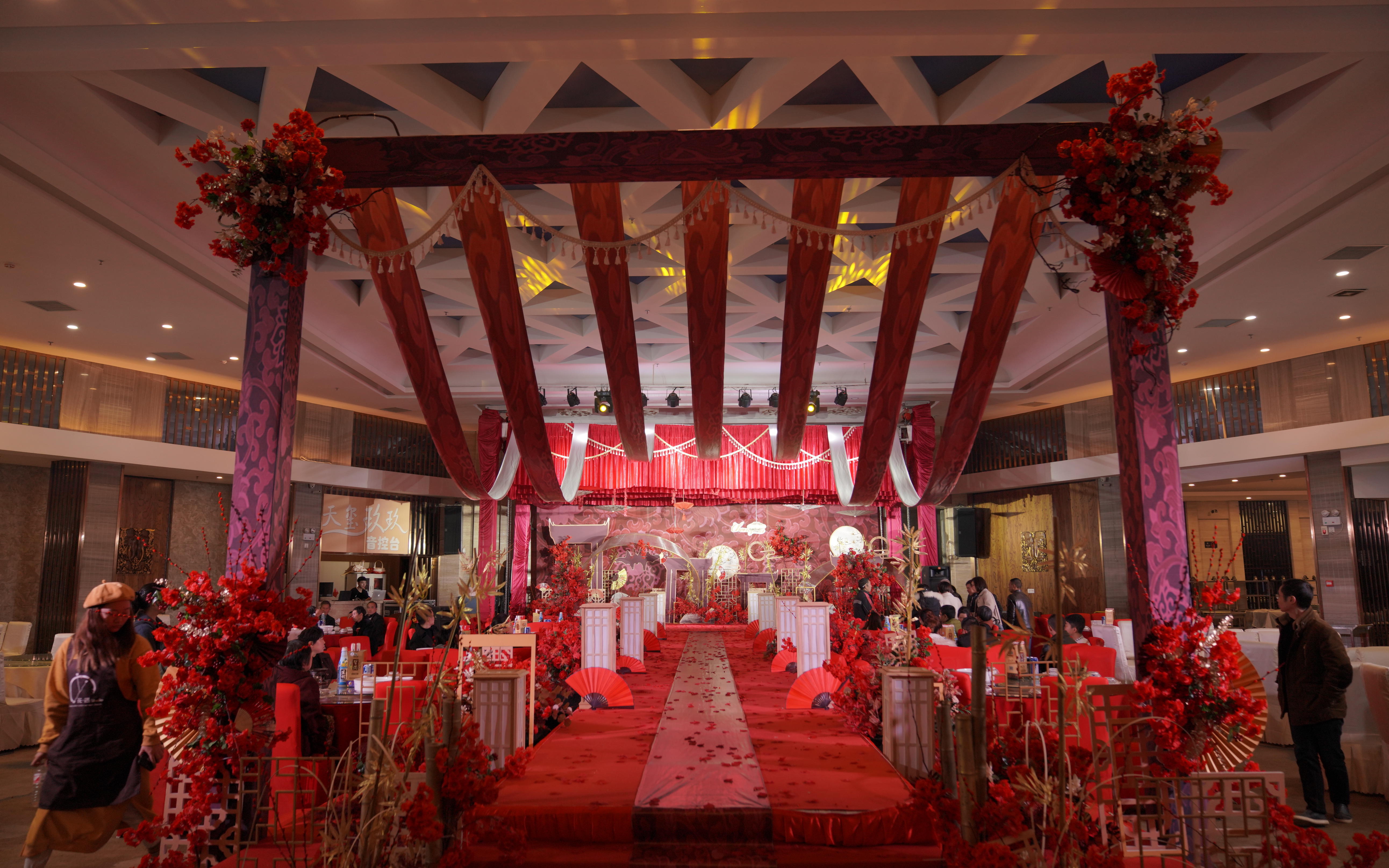 【M.e婚尚-高级定制】红色色婚礼