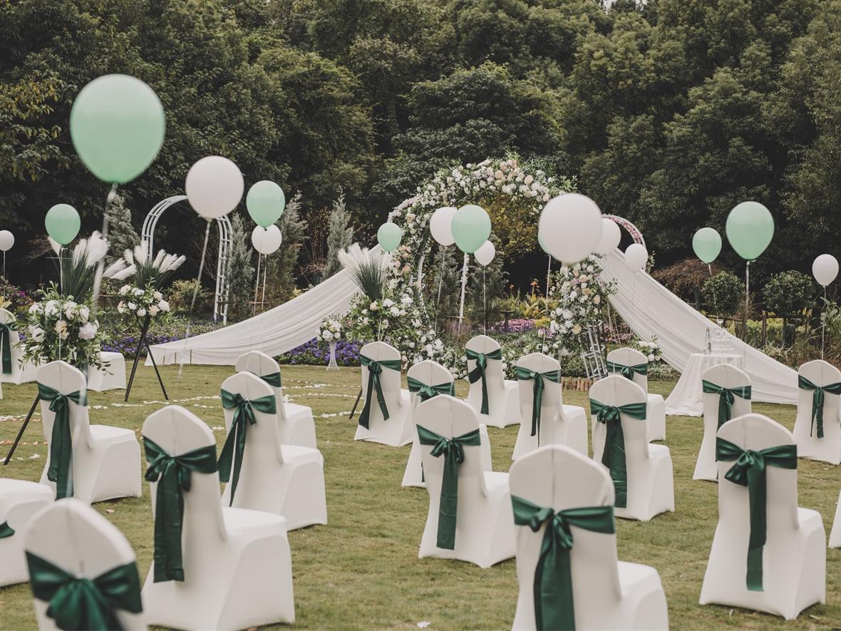 铜陵金满庭婚礼 草坪清晰