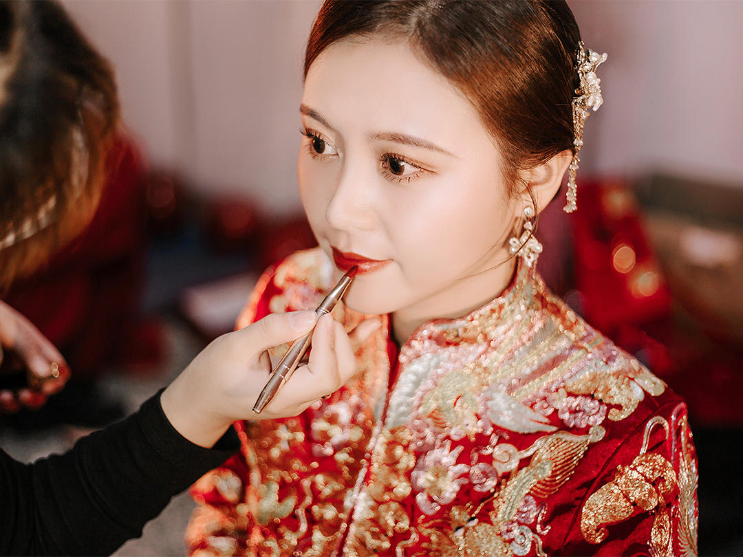 【超值特惠】三叶造型全程跟妆首席老师