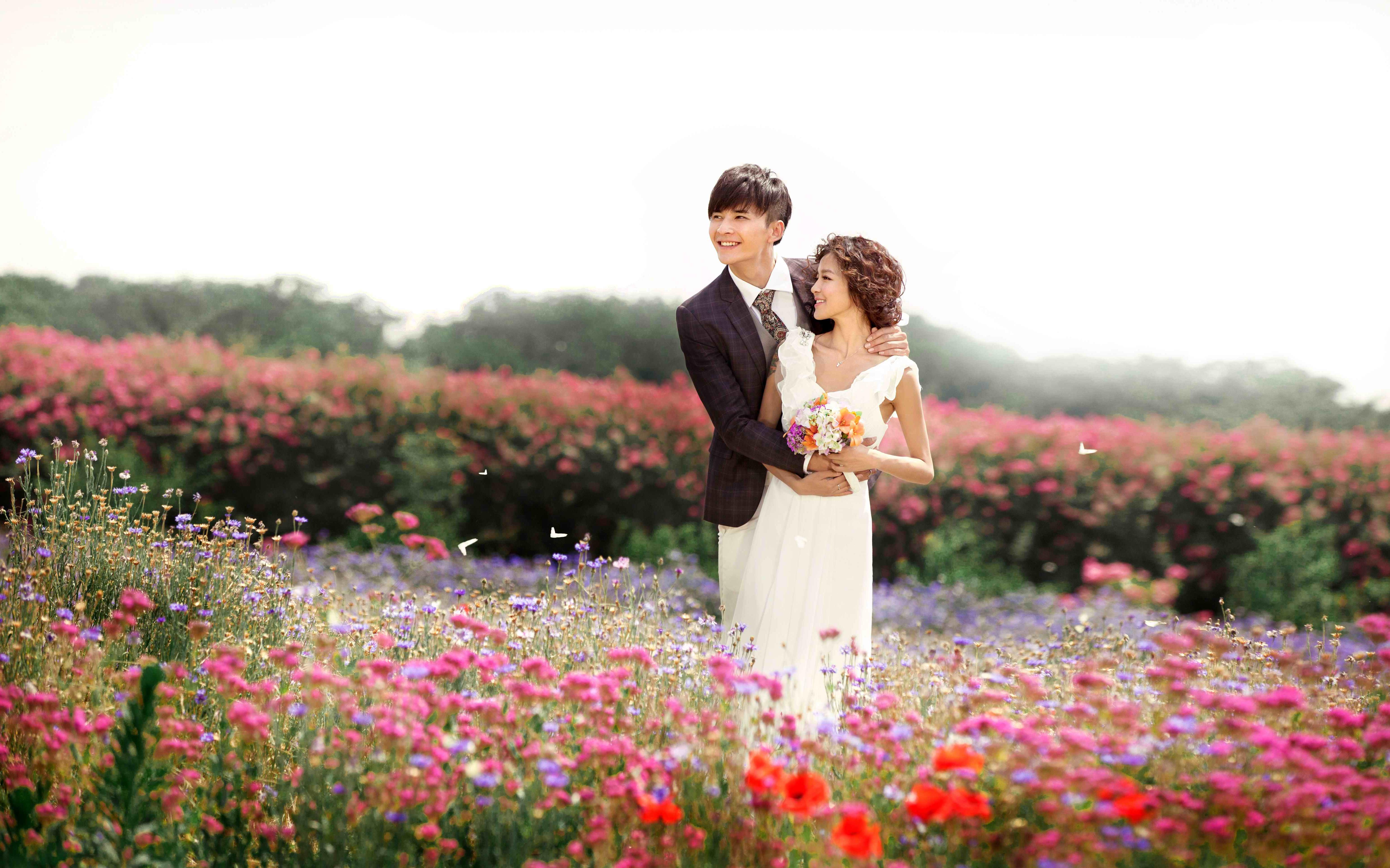 伊思婚纱_伊思汀娜婚纱摄影(2)