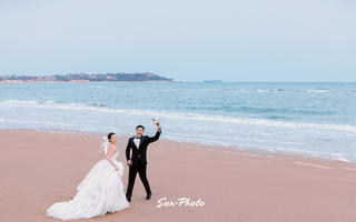 镜头感满分的海边婚纱照，击中我的心巴