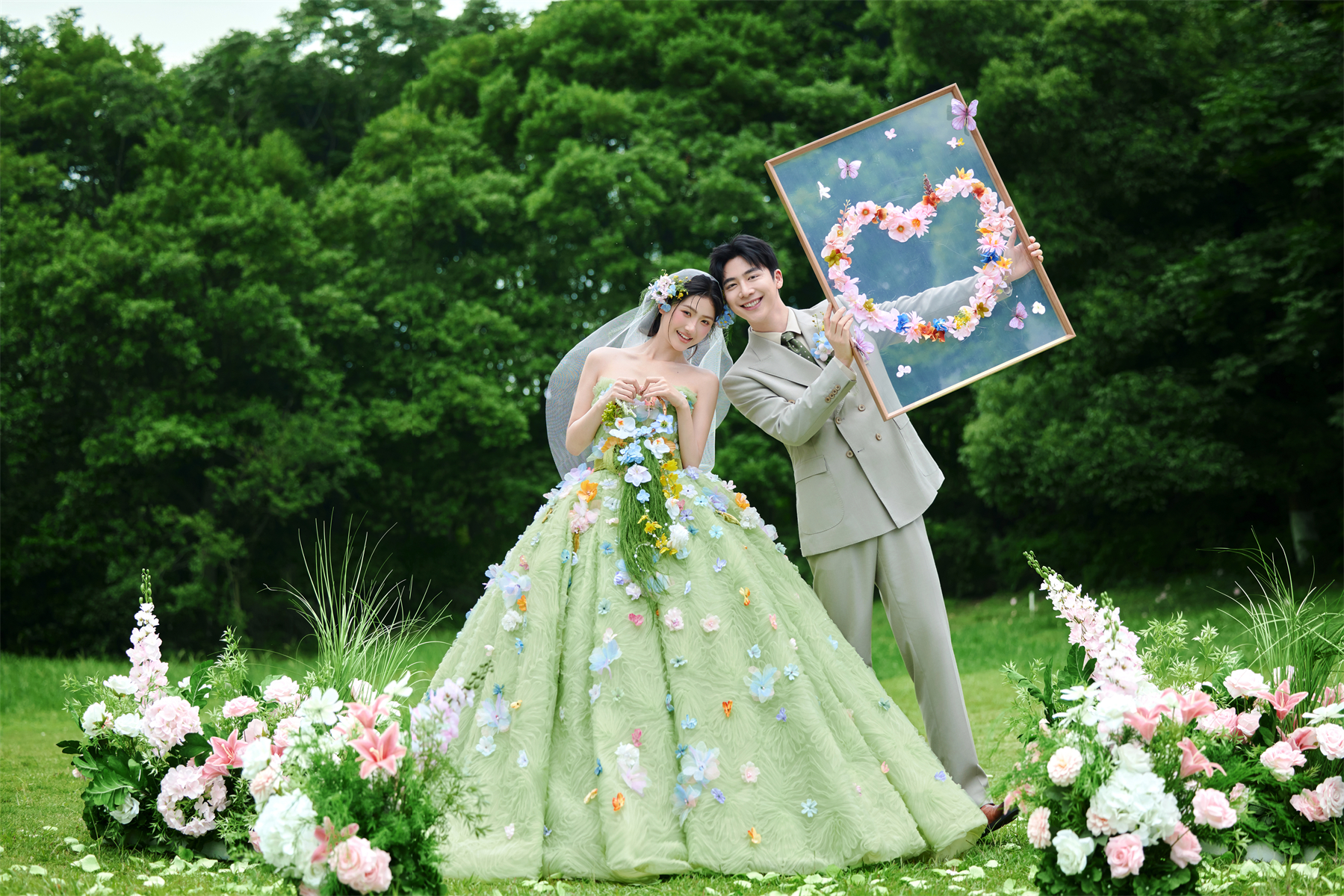 【仙女森系】草坪/市区景+送婚嫁大礼包+6服6造