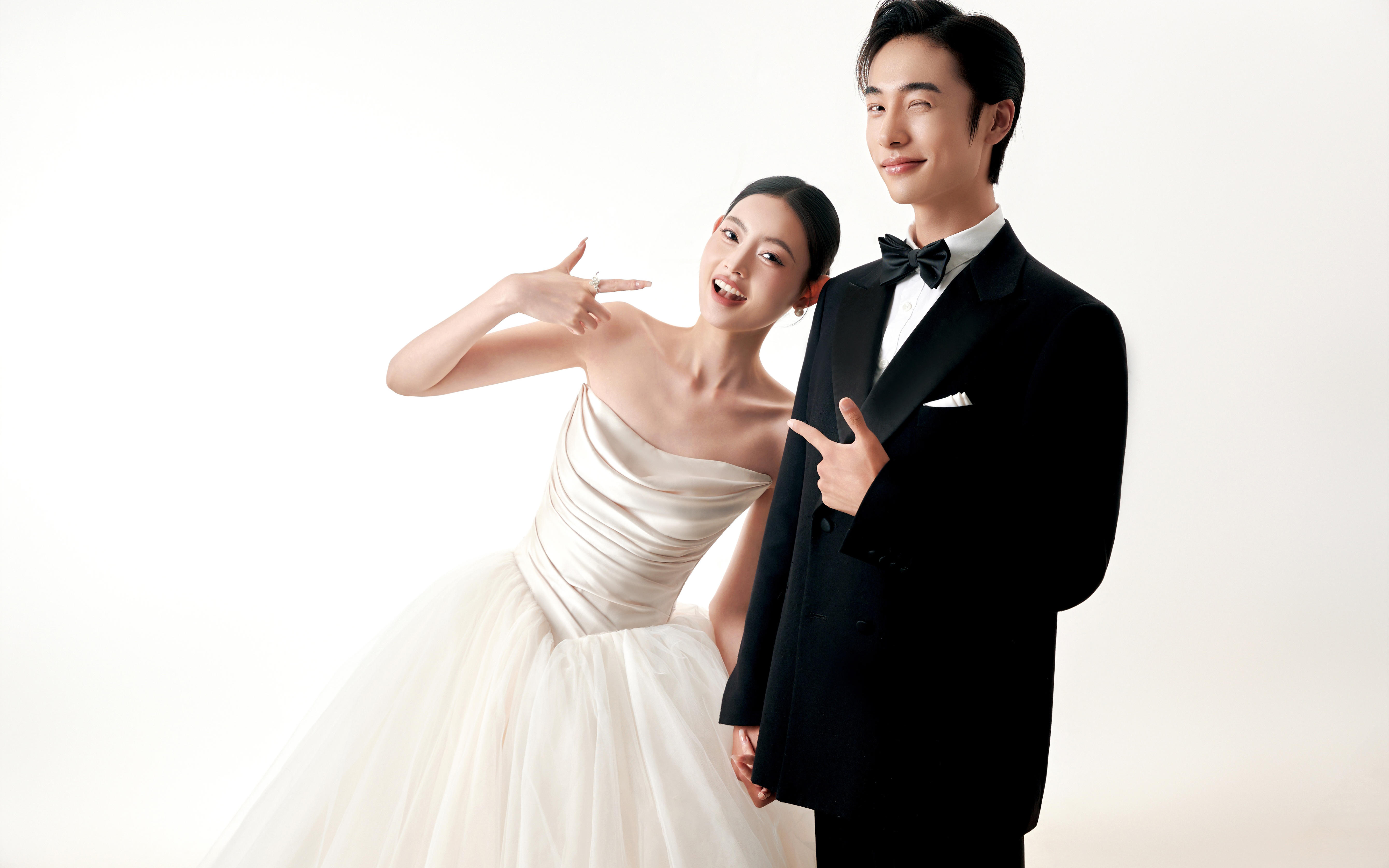 韩式简约婚纱照 让爱回归纯粹时刻