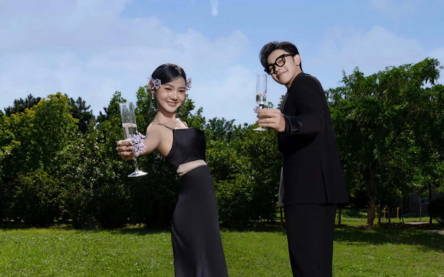 【優(yōu)格】草坪小黑裙婚紗照誰不喜歡呢~