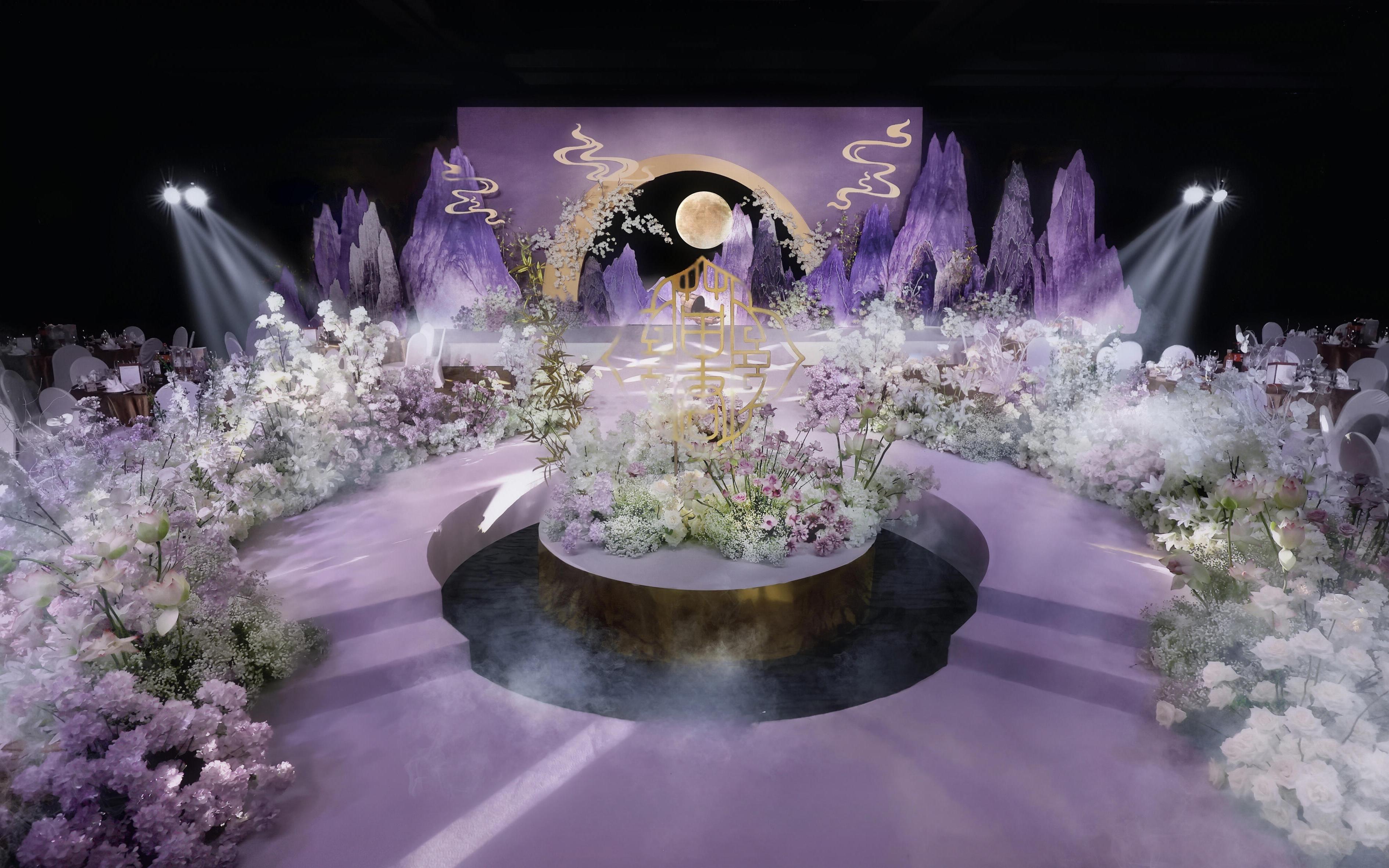 月落紫巒，情歸此間