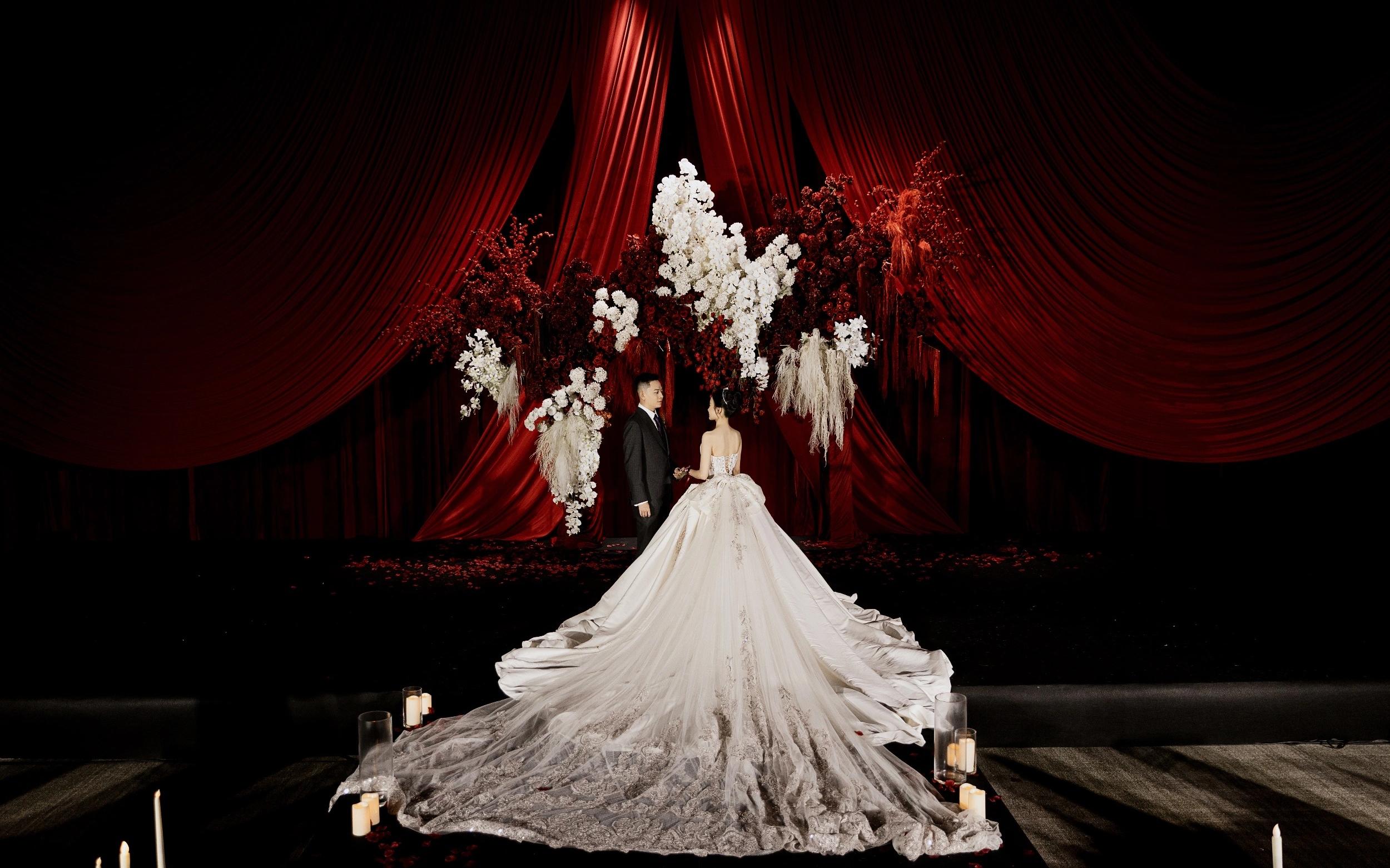 26年新款梦幻定制红色布缦婚礼