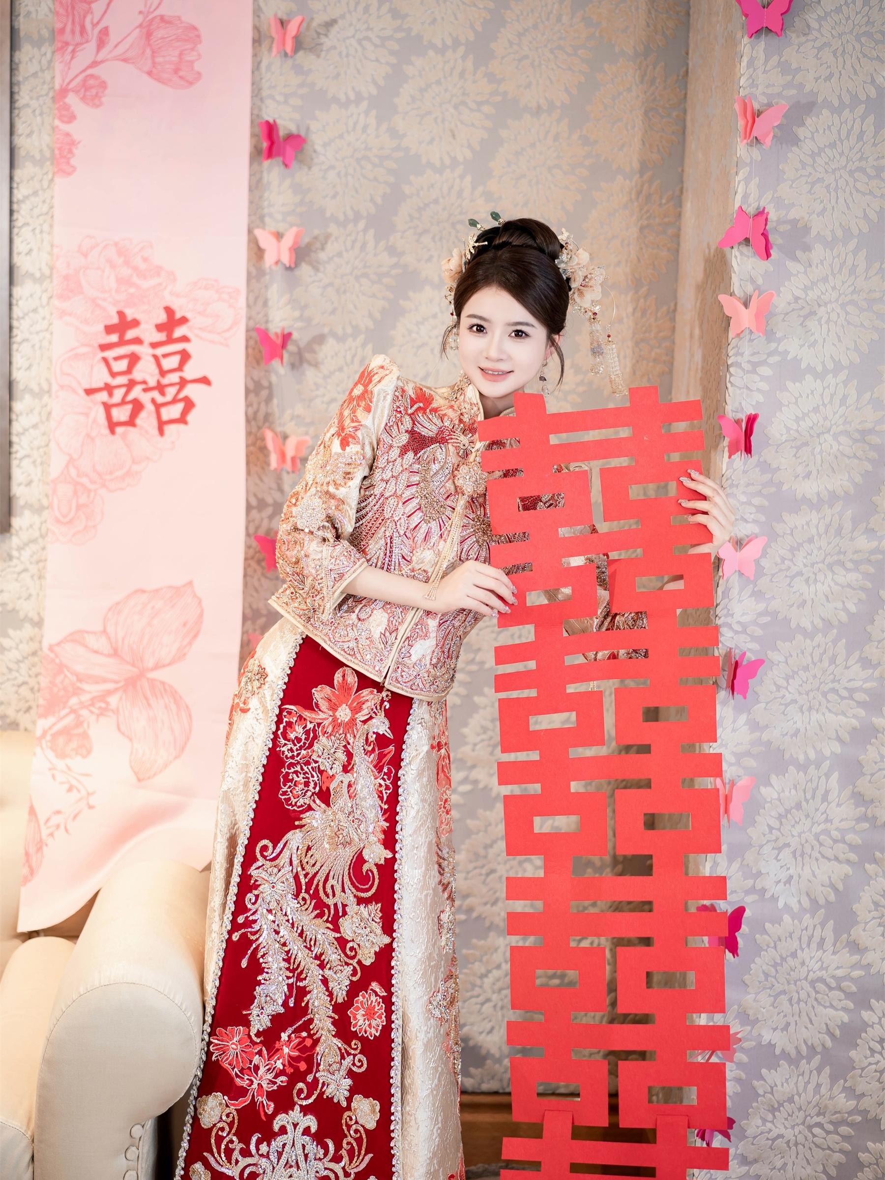 出門沒(méi)輸過(guò)??紅色秀禾尊嘟太美啦