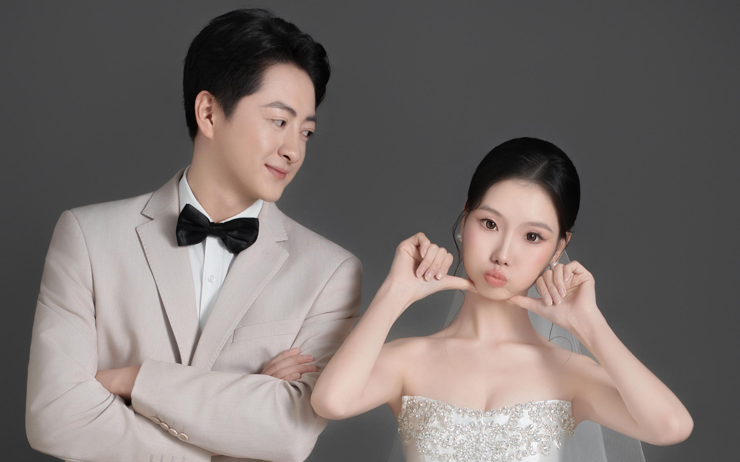 一家主打韩式极简的婚纱店