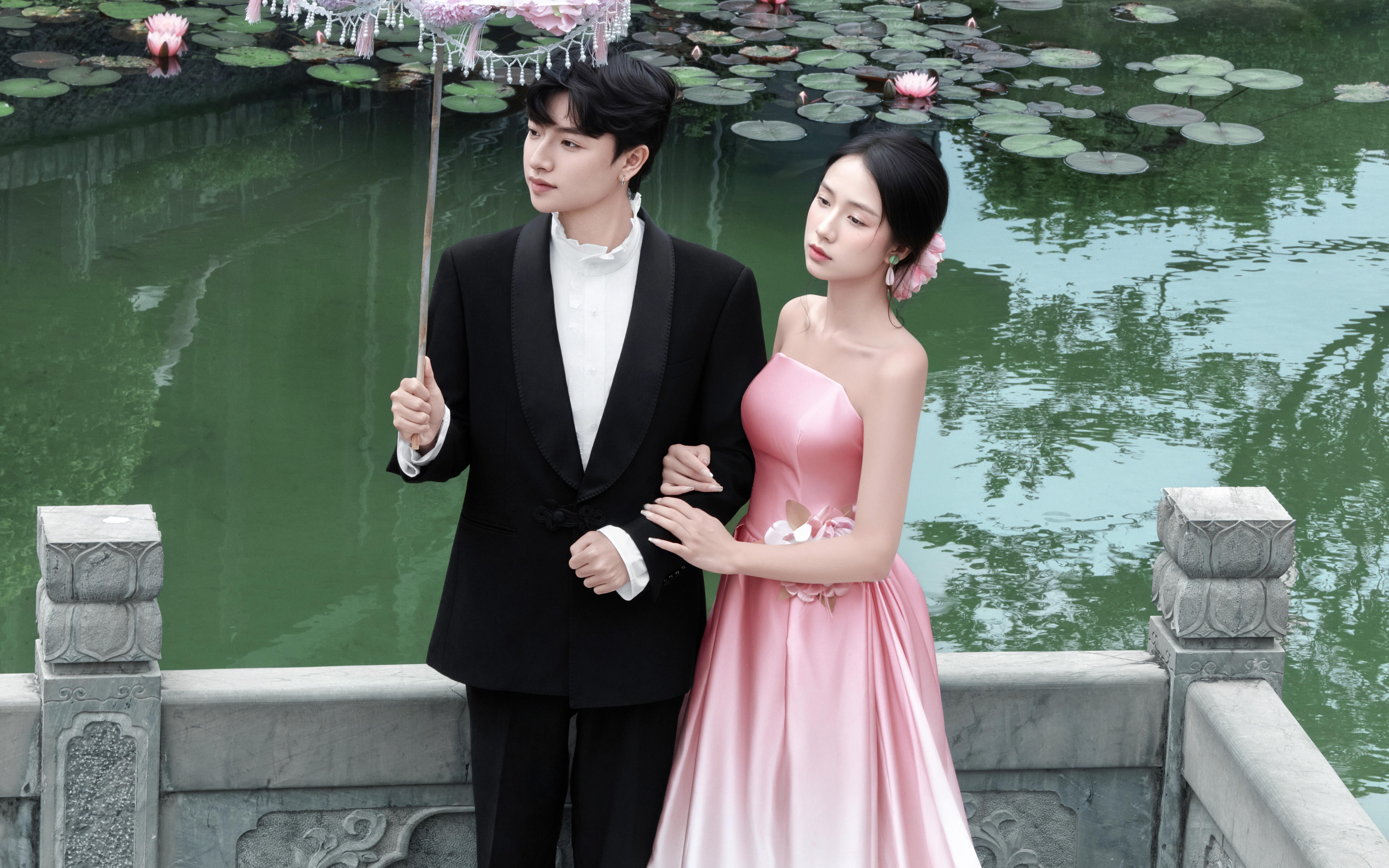 大理天意园｜新中式婚纱照，一眼沉醉的东方意境