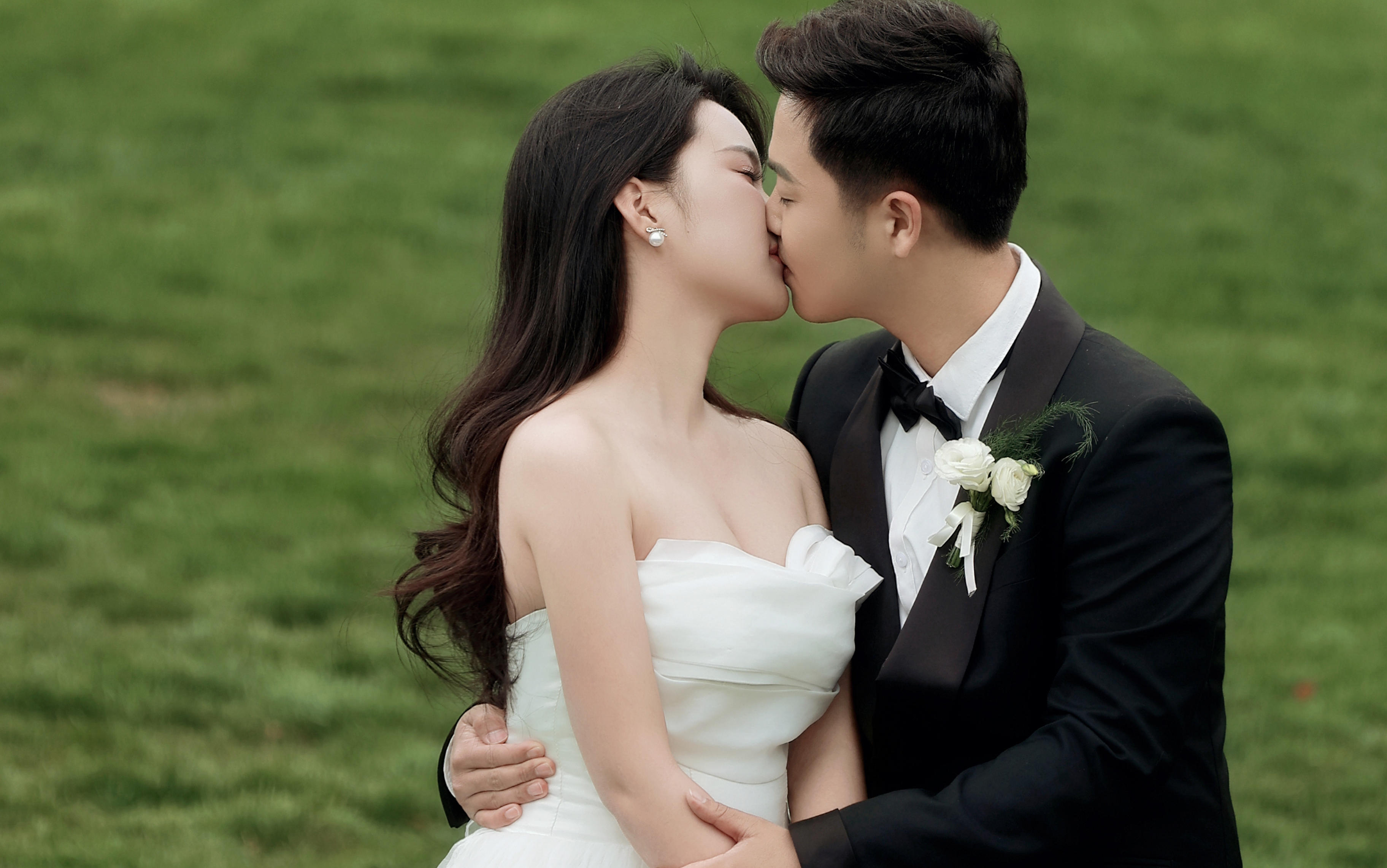 吳先生夫婦（綠蔭草坪）