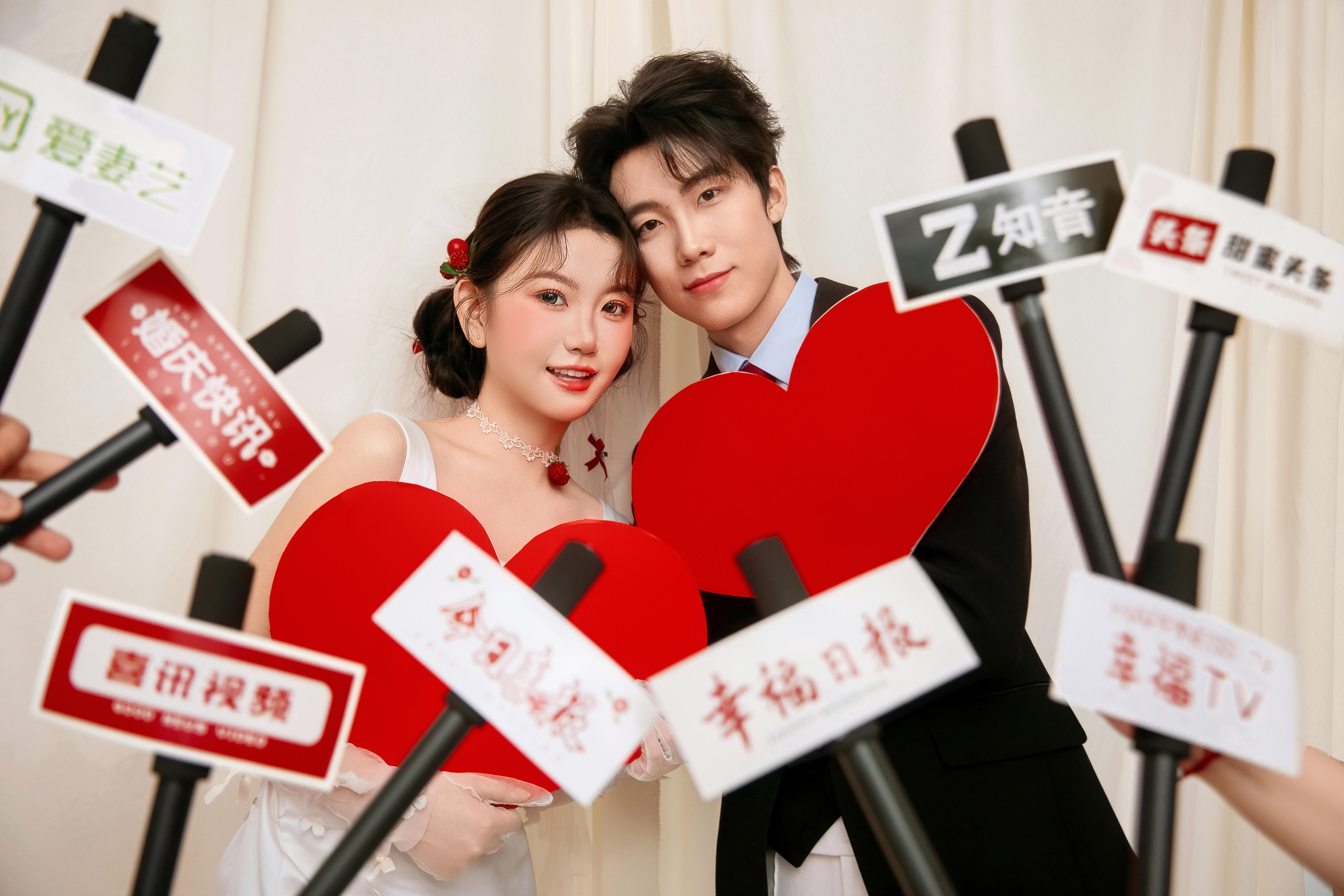 敲级可爱的喜嫁婚纱照 ！！每一张都是超饱满的情绪