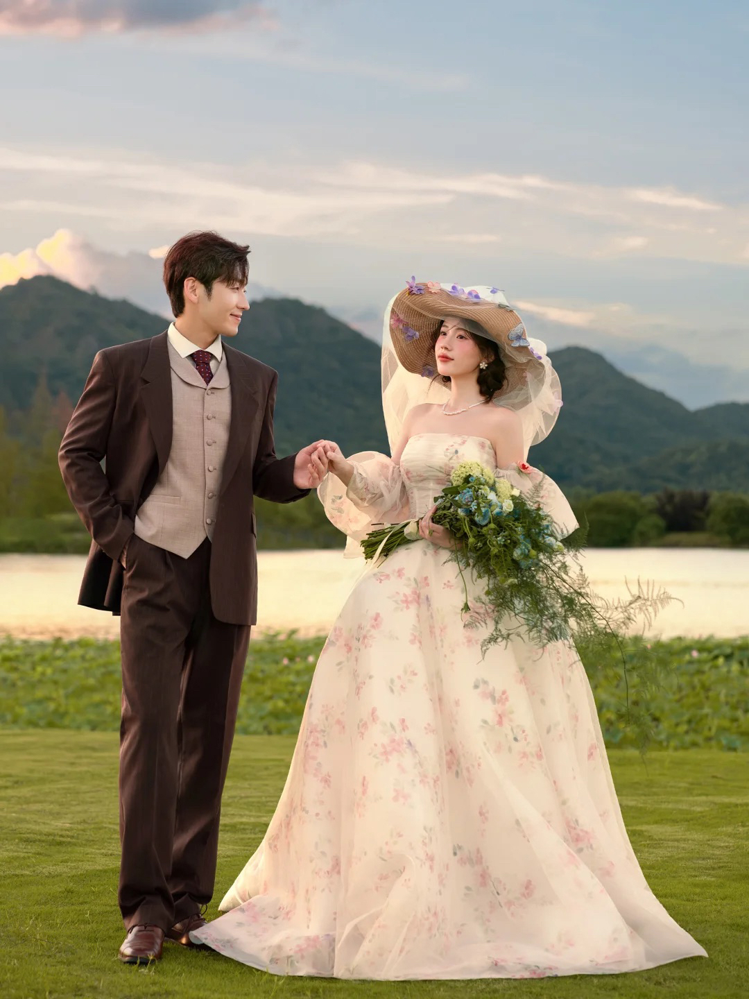 在法式草坪上✨做一场被夕阳宠爱的少女梦🌷