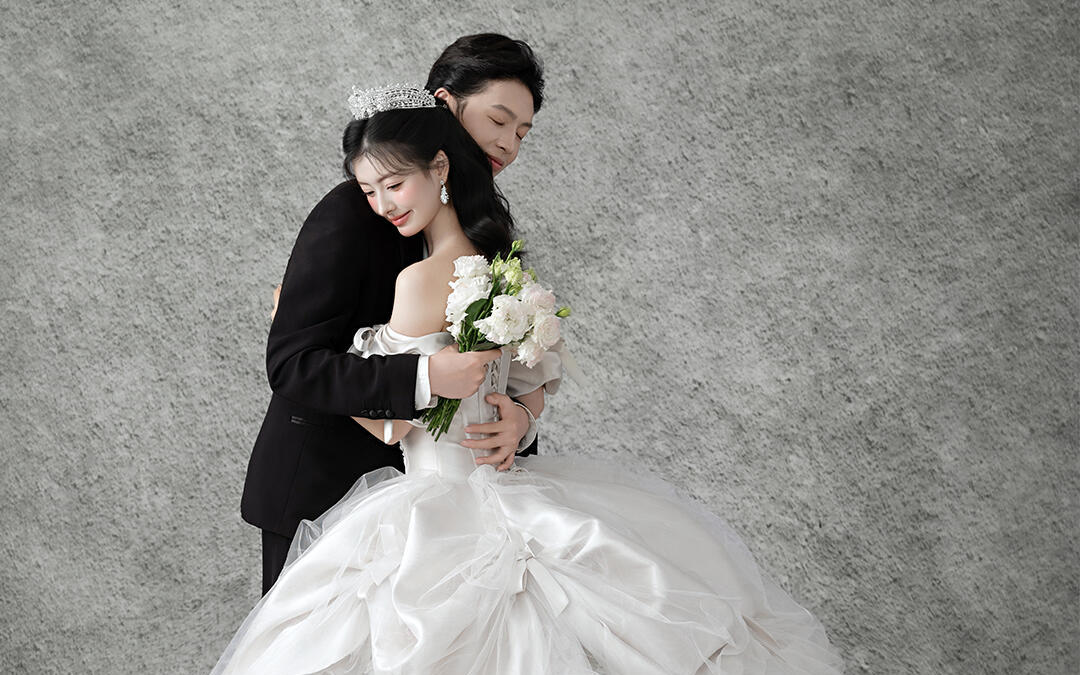 越素越高級(jí) 一眼淪陷的搞定質(zhì)感婚紗照