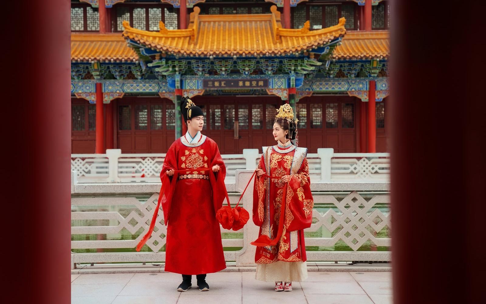 中国女孩无法拒绝‼️汉服婚纱照拿捏仪式感