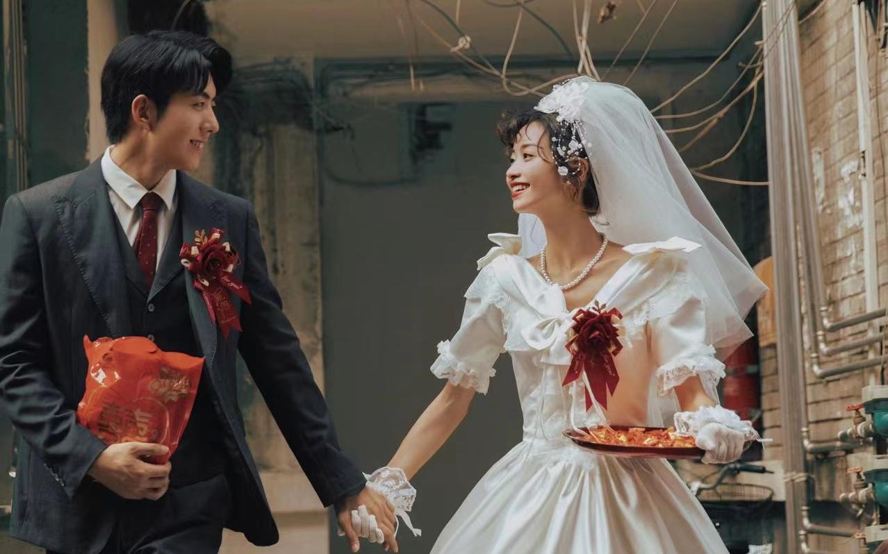 结婚啦！我的婚纱照好像有点点不一样……