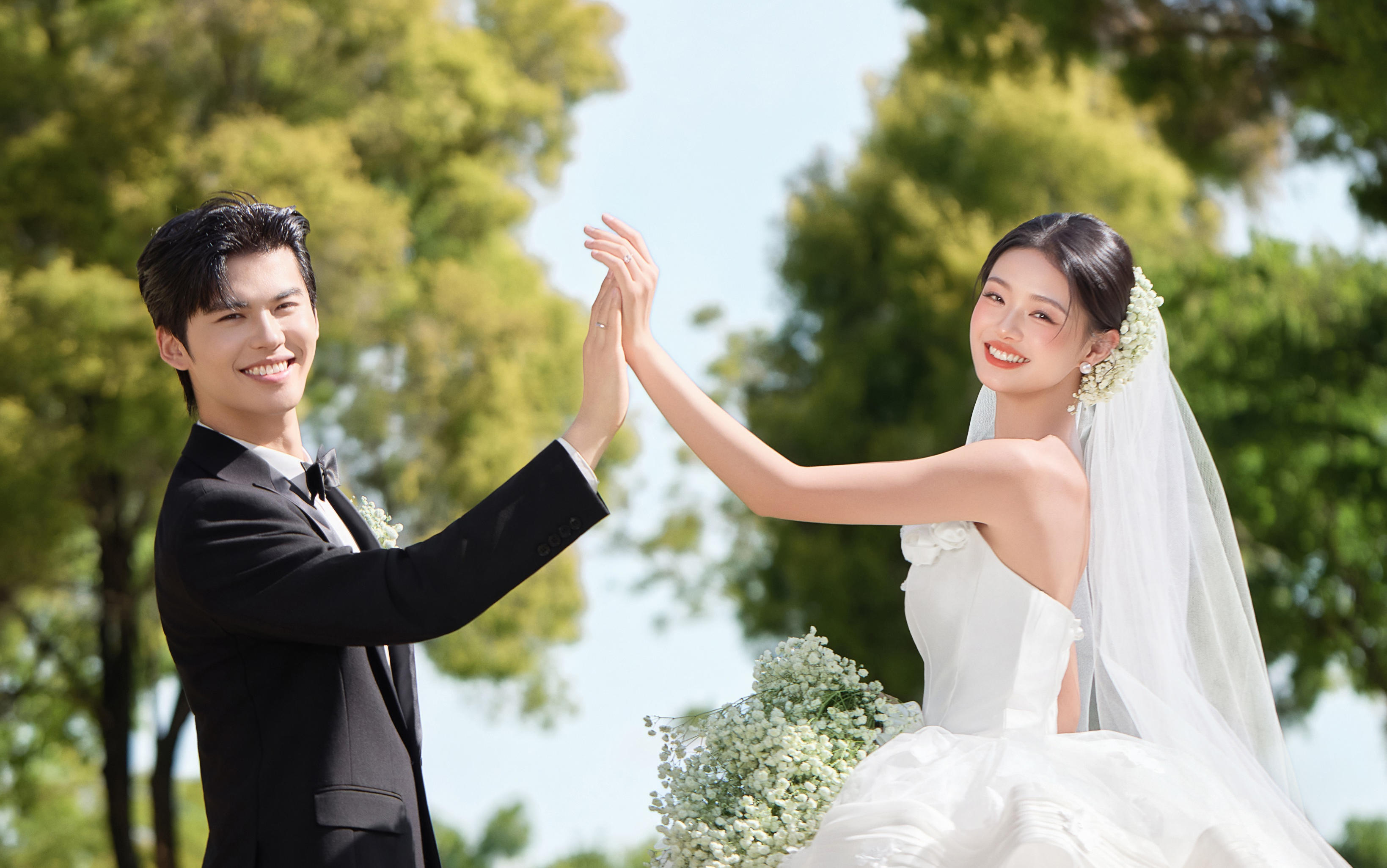 兜售春天🍀小清新草坪婚纱照巨巨出片✨