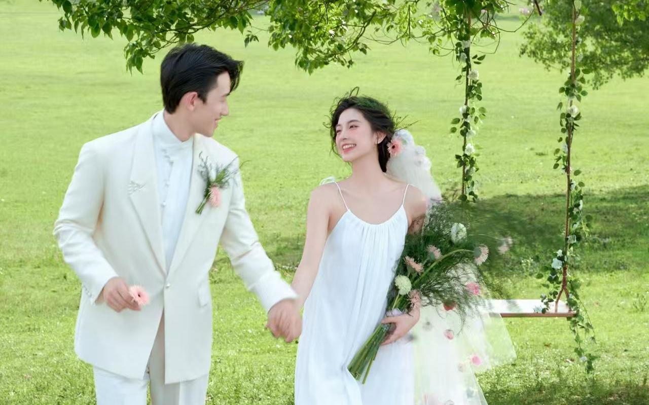 坠入童话✨把夏天和浪漫都装进婚纱照里