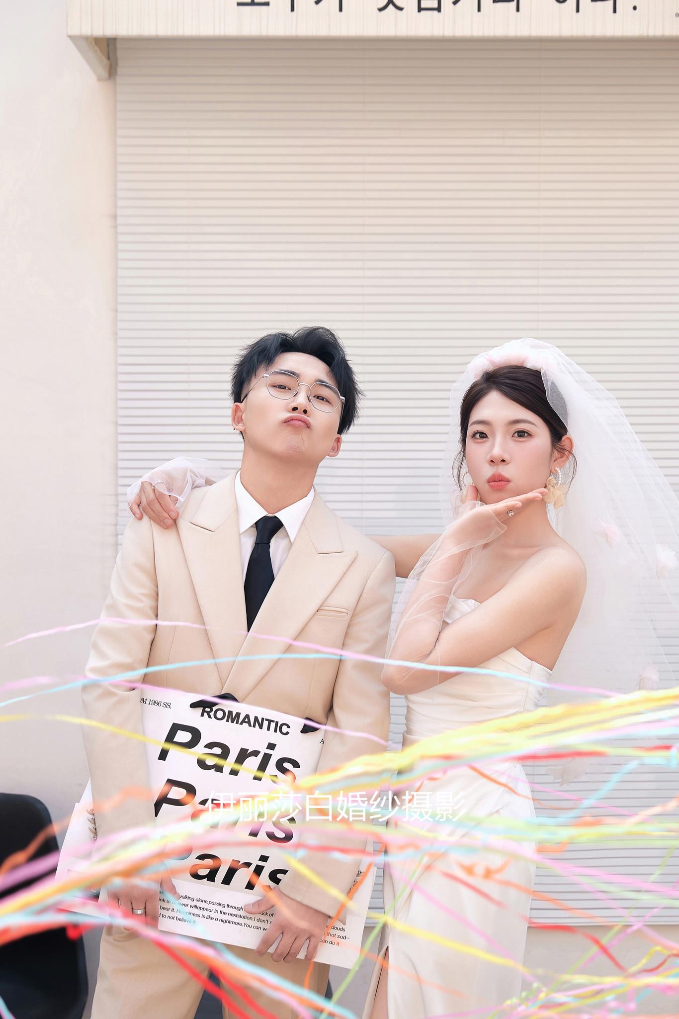 拍婚紗照3888套餐有跟妝+秀和+禮服 