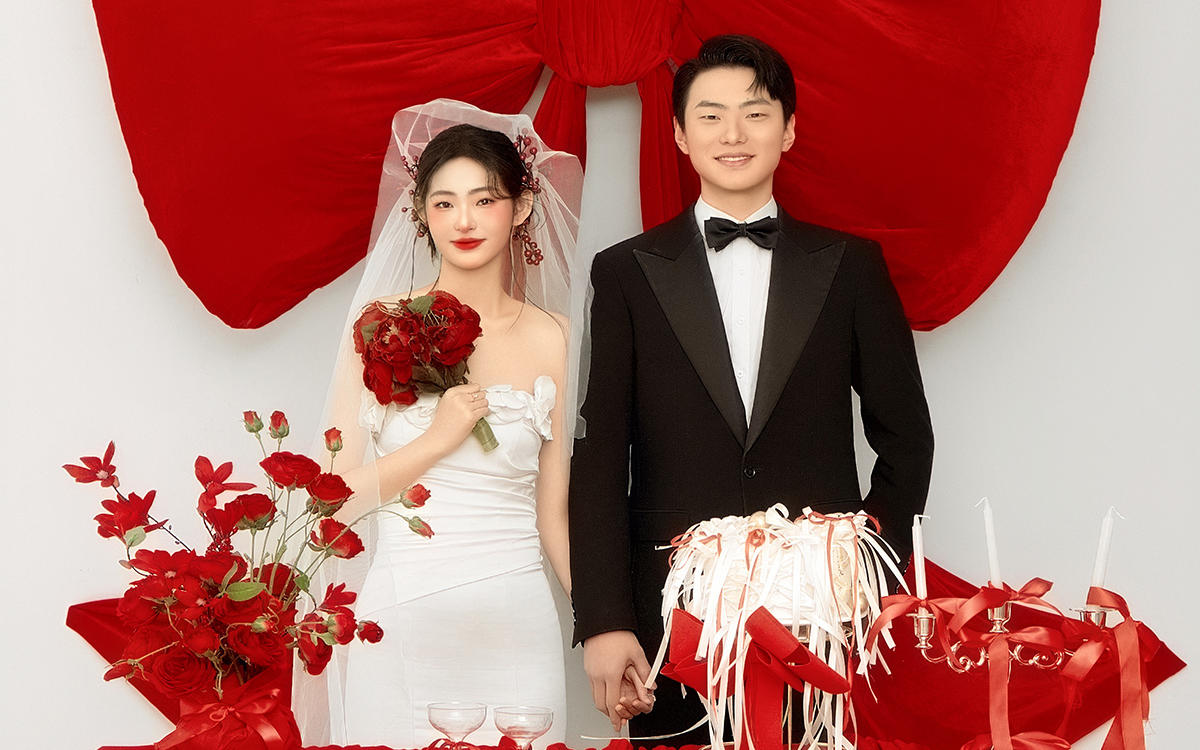 甜爆了??超有氛圍感的蝴蝶結(jié)喜嫁婚紗照