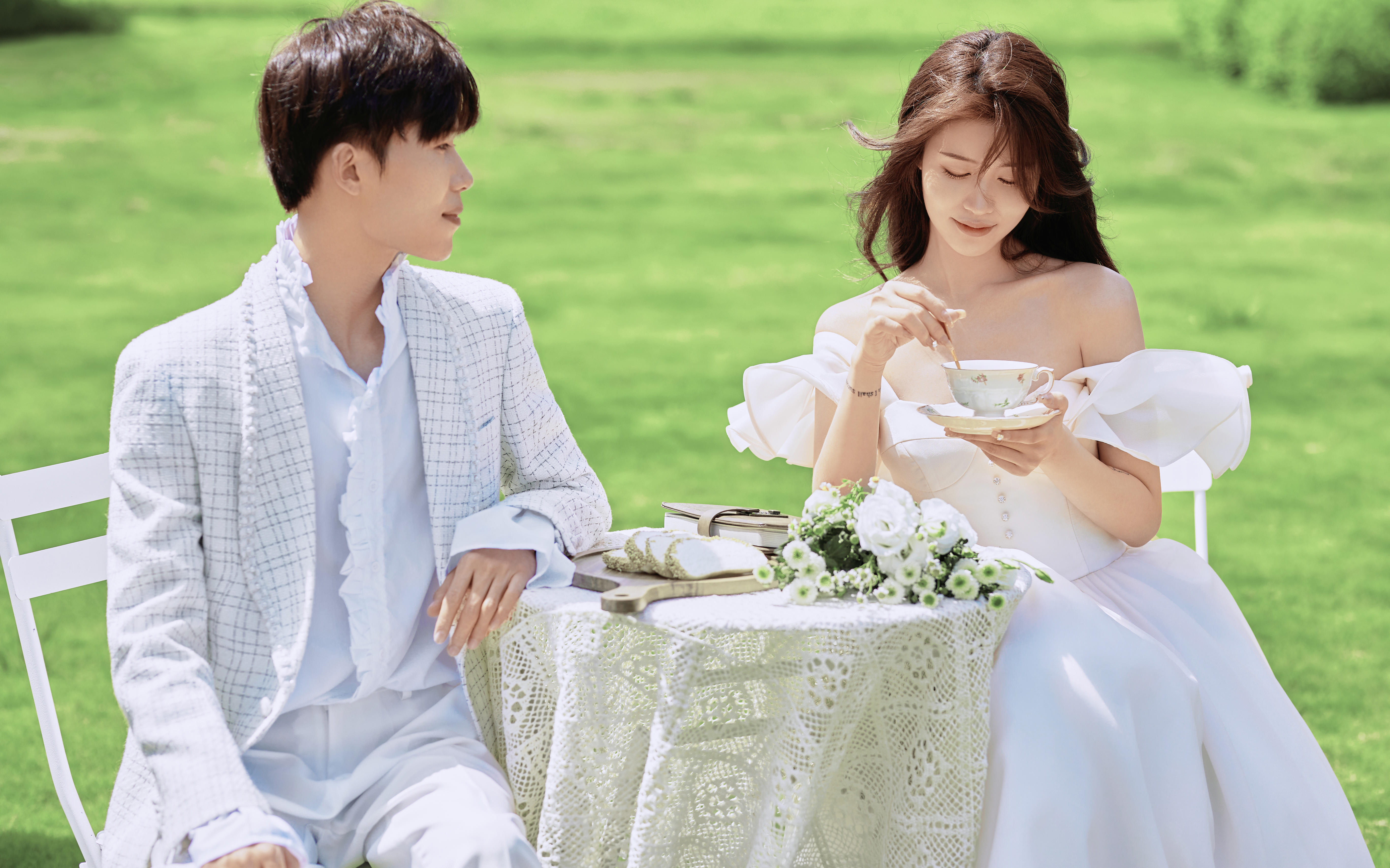 被这套超美的森系婚纱照惊艳到啦！